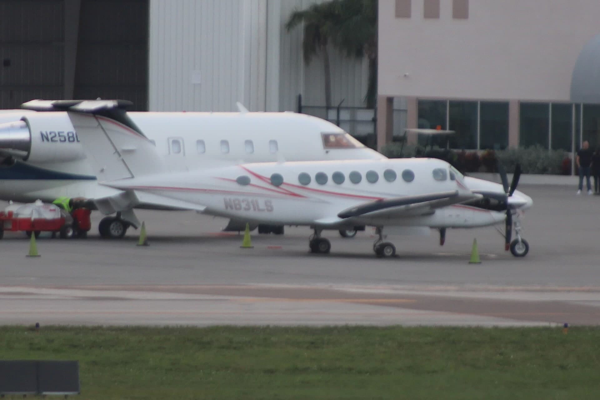 N831LS — Beechcraft
