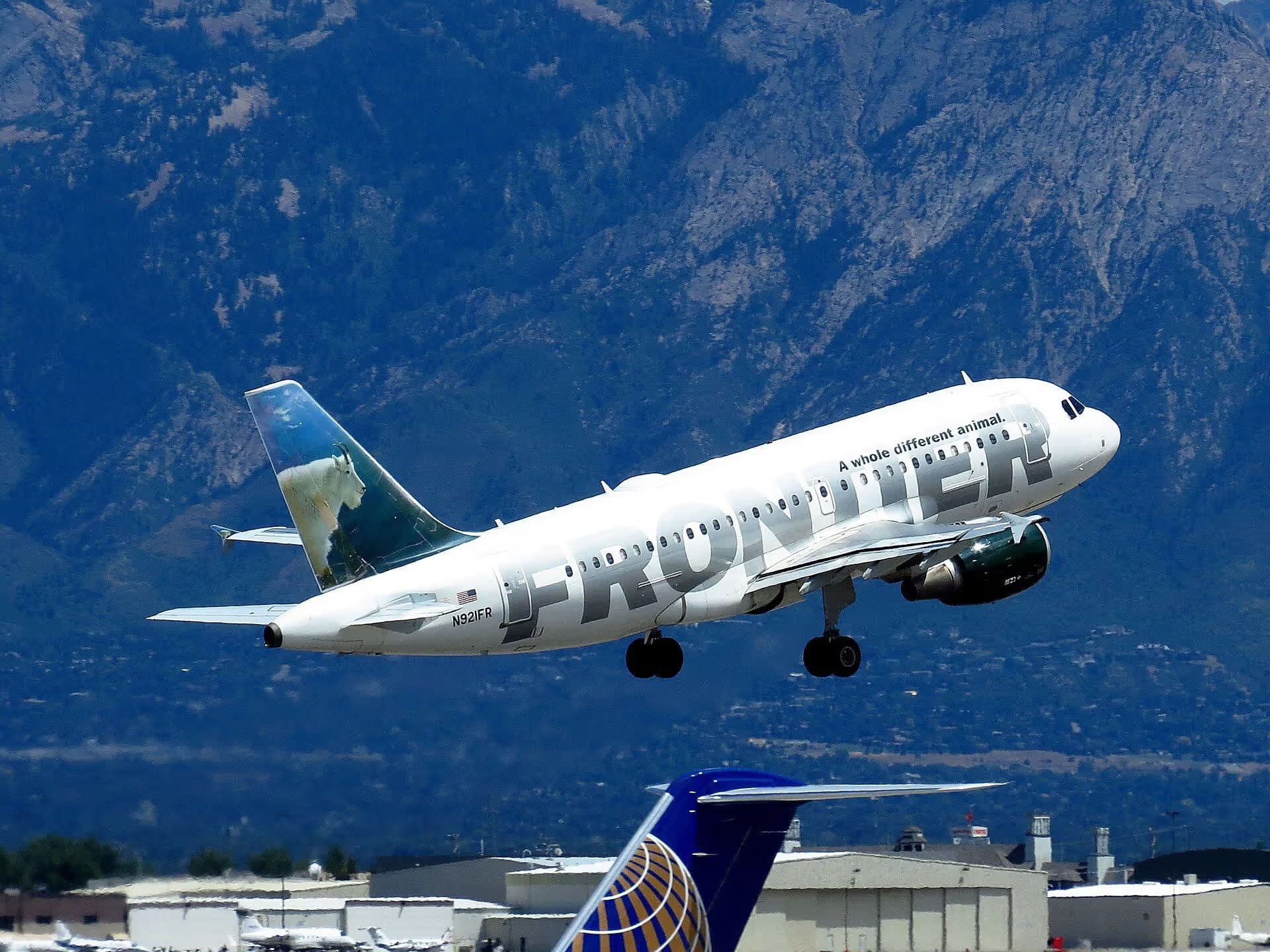 N921FR — Airbus