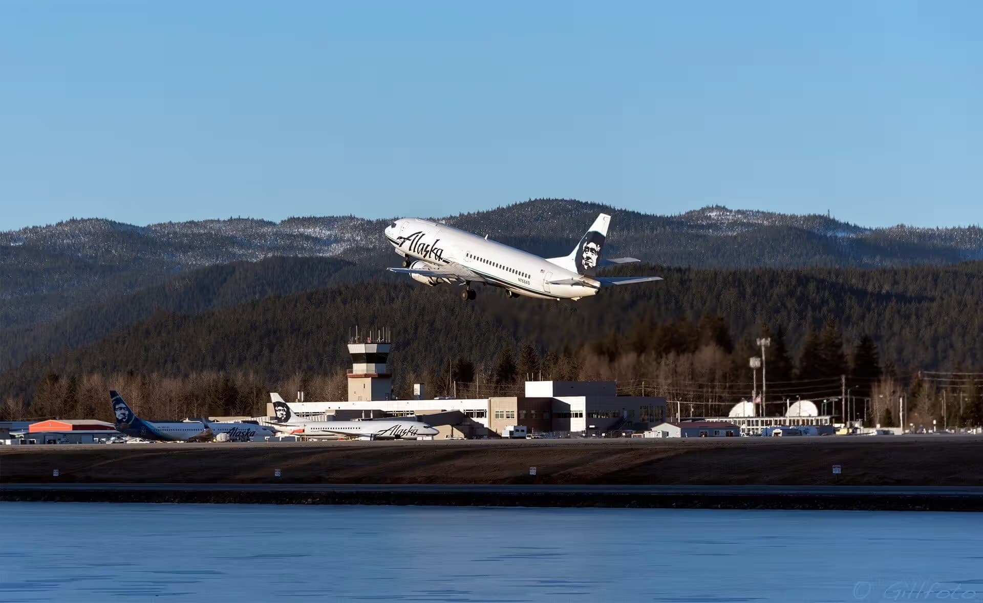 N768AS — Boeing