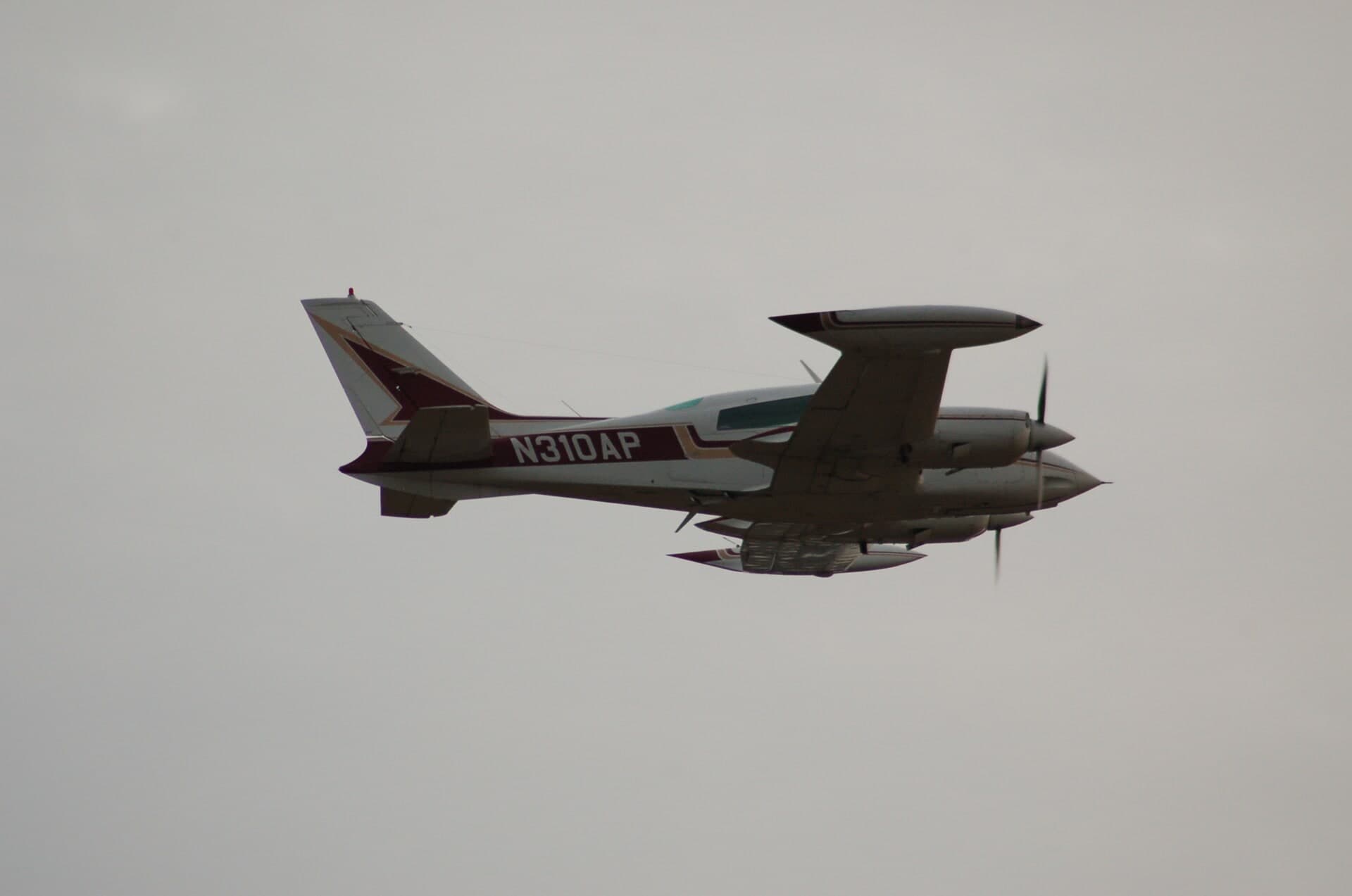 N310AP — Cessna