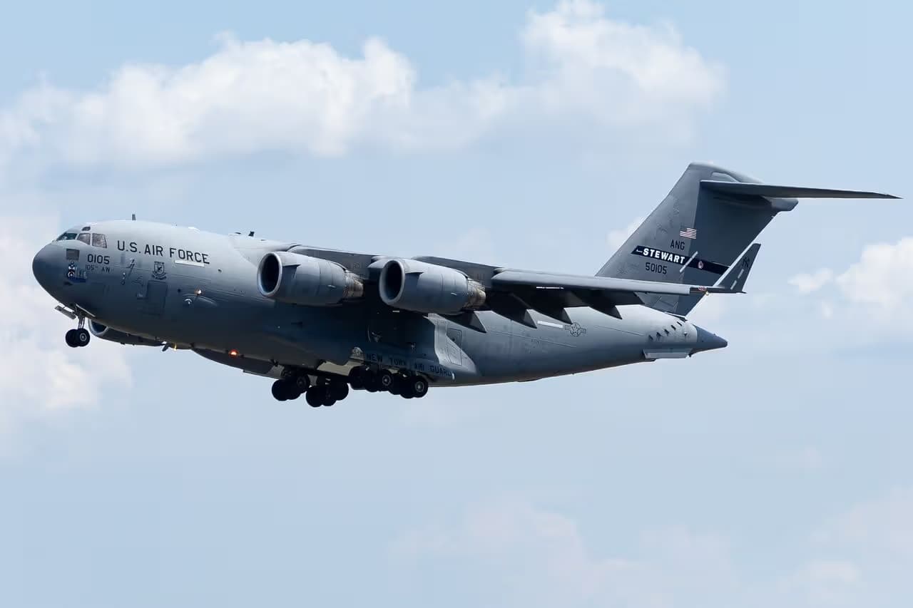 Unidentified — Boeing