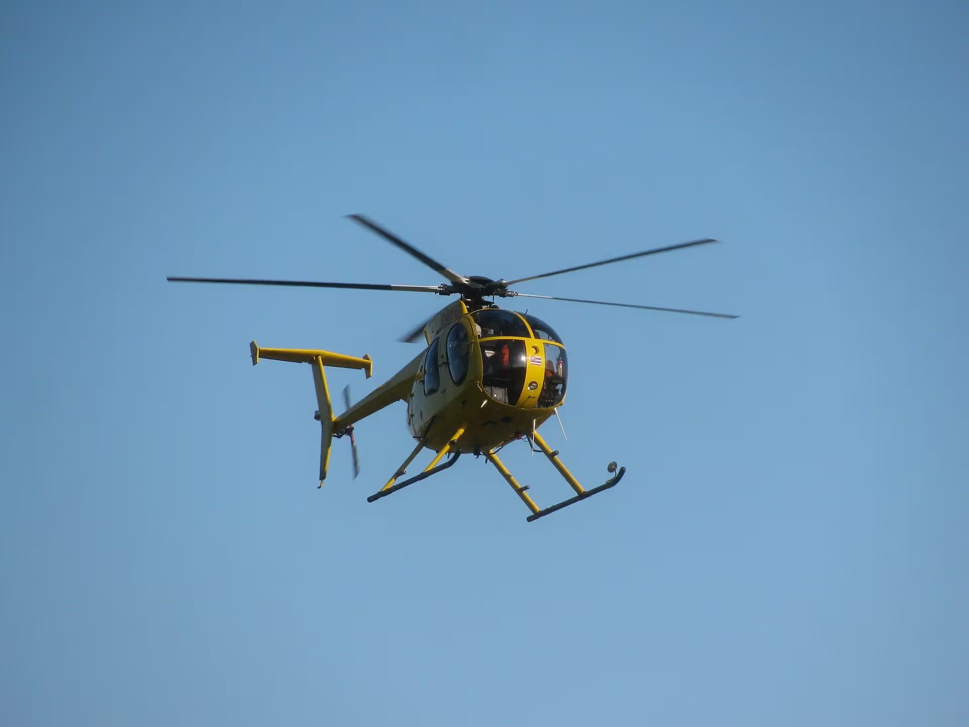 N58251 — Helicopter