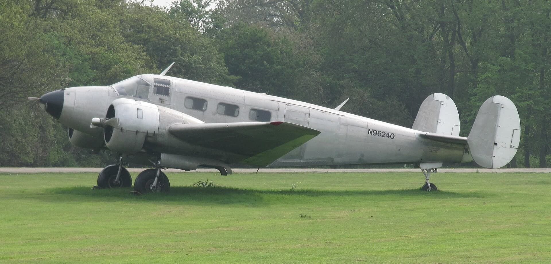 N96240 — Twin-engine aircraft