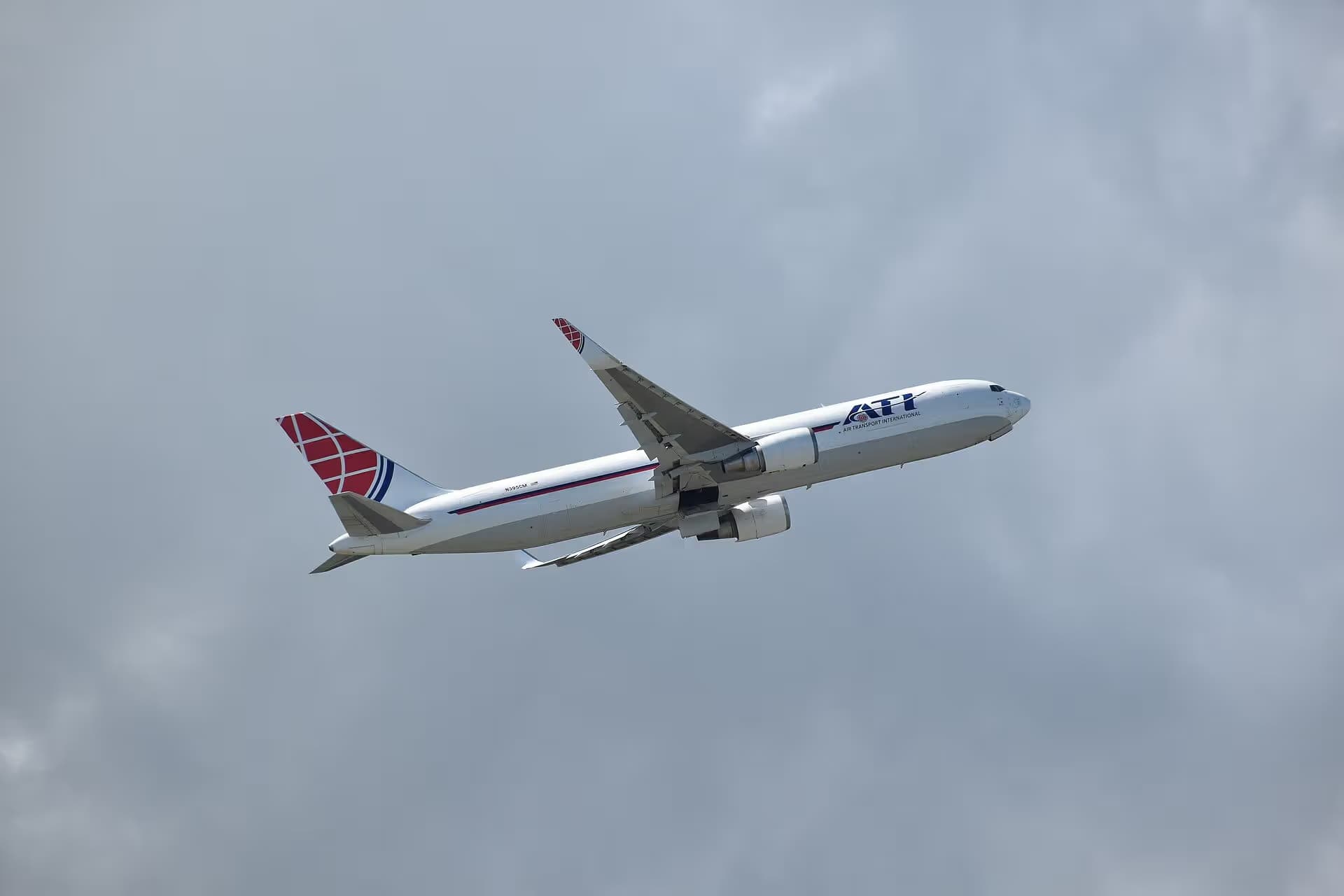 N395CM — Boeing