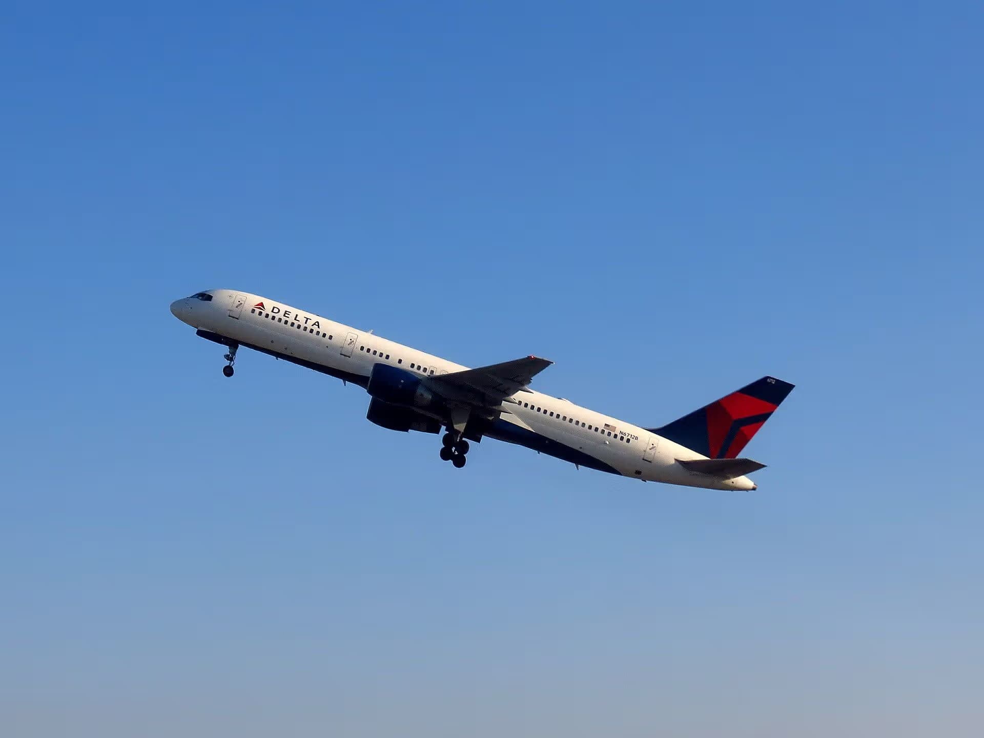 N6712B — Boeing