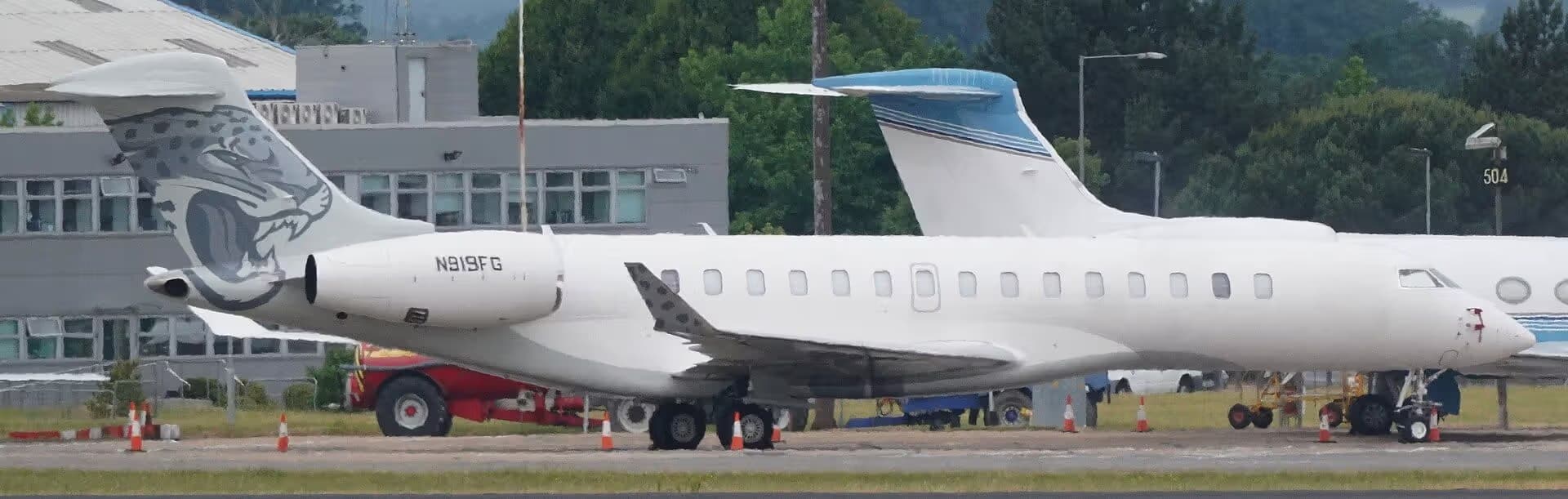 N919FG — Bombardier