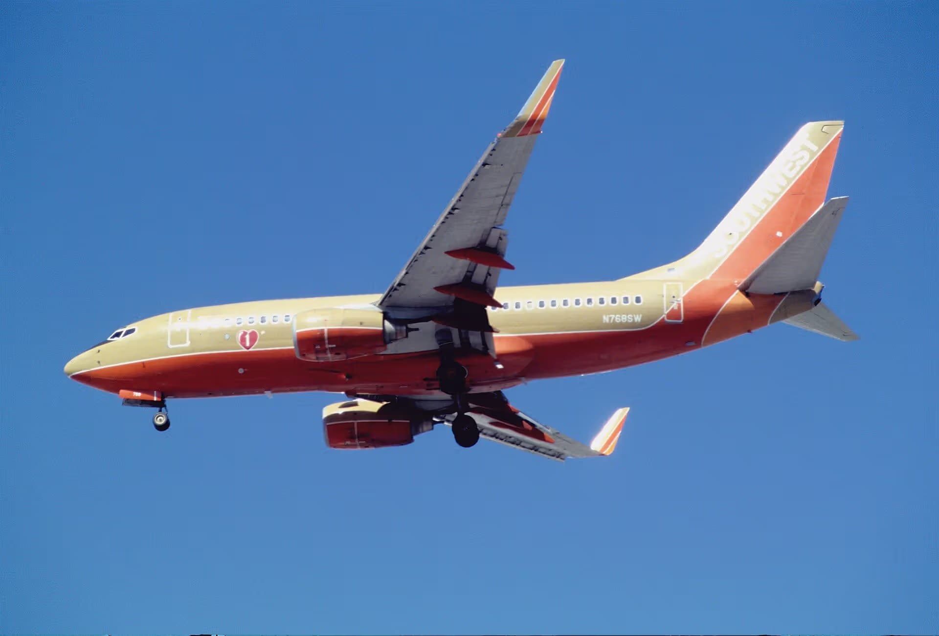N768SW — Boeing