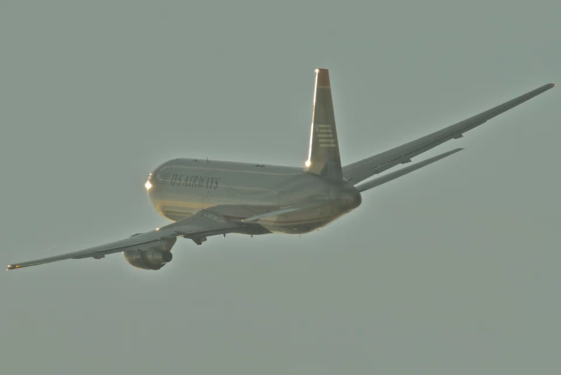 N251AY — Twin-engine aircraft
