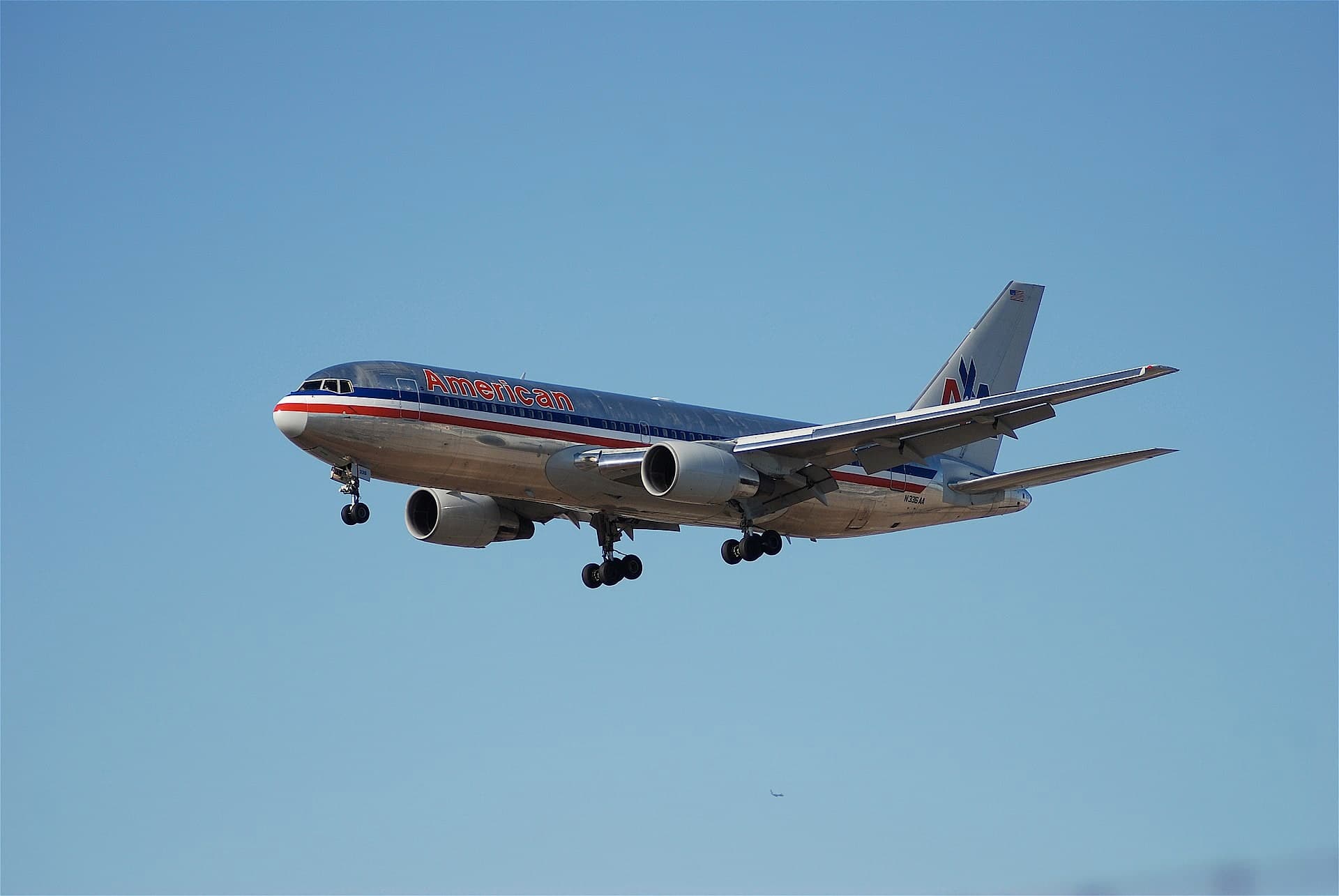 N336AA — Boeing