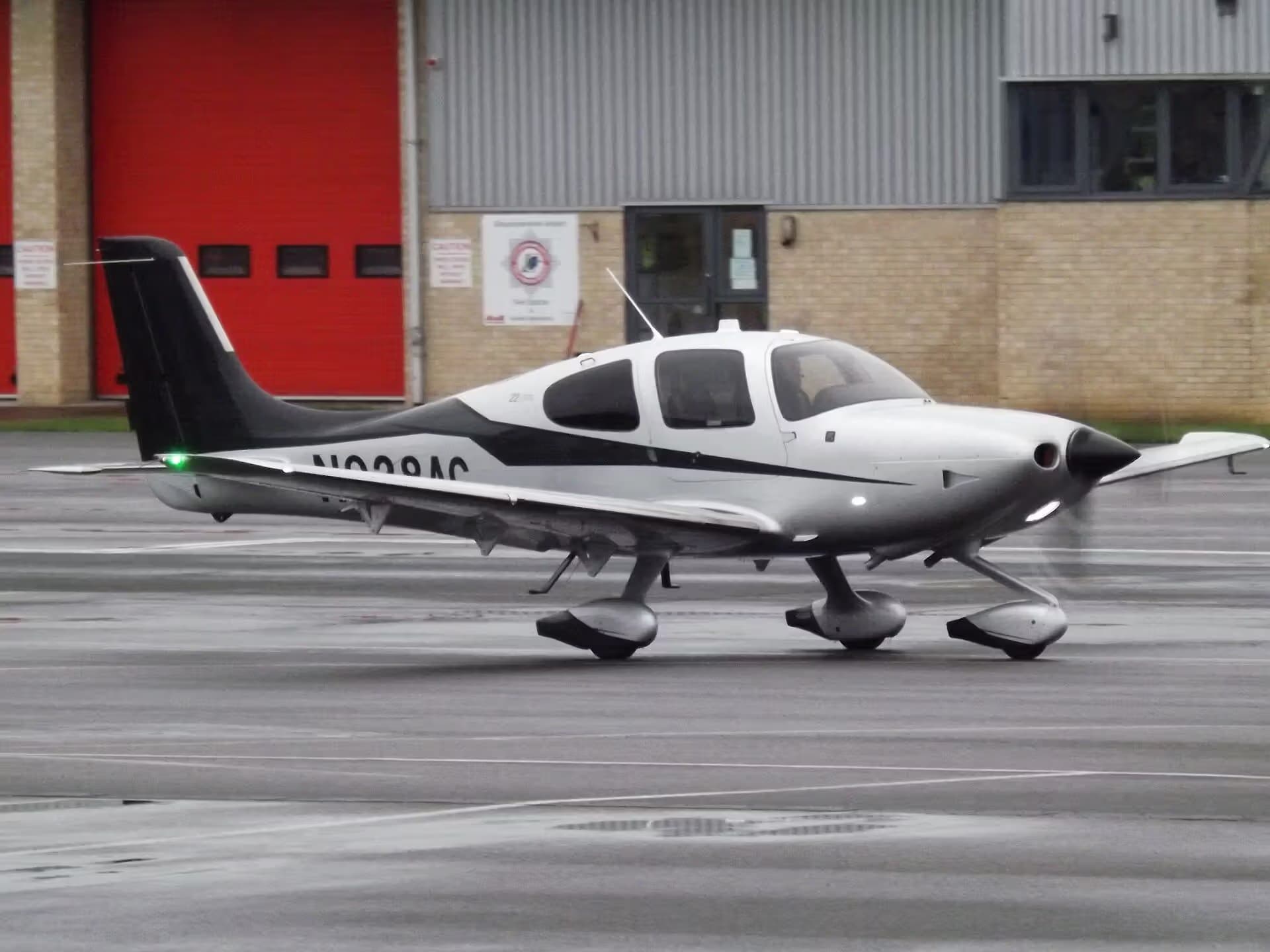 N938AC — Cirrus