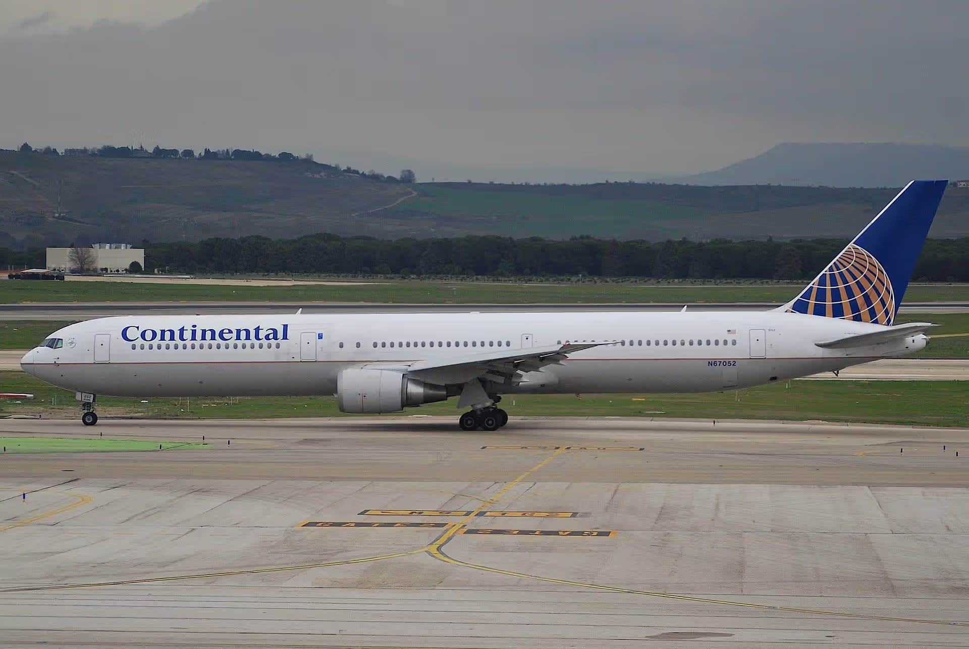N67052 — Boeing