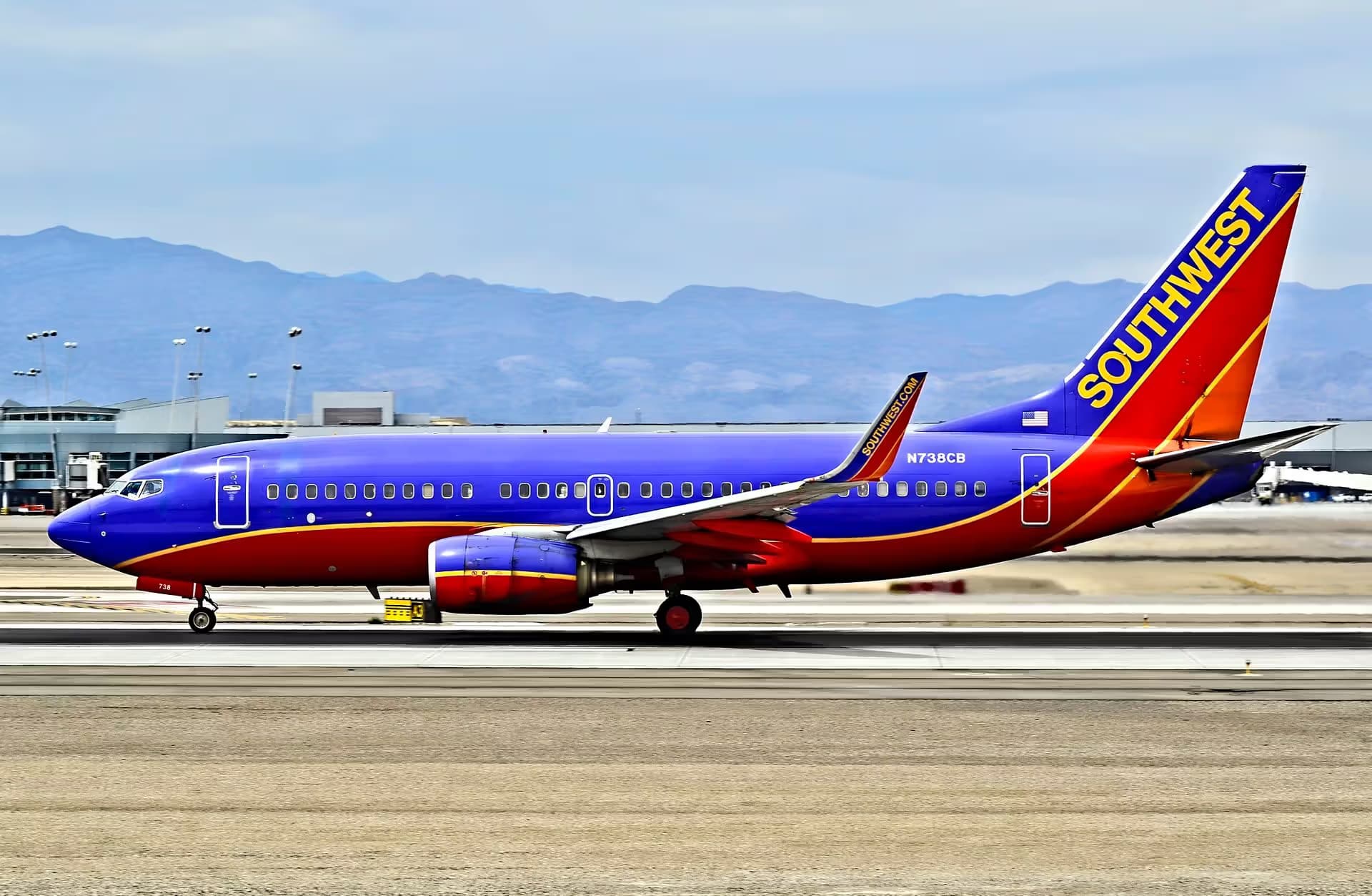 N738CB — Boeing