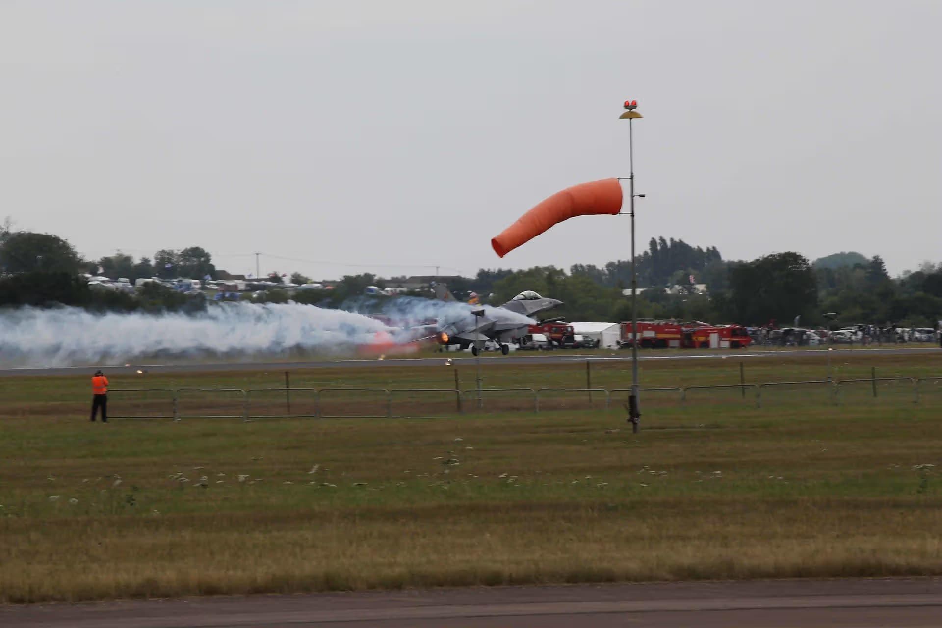Unidentified — Single-engine aircraft