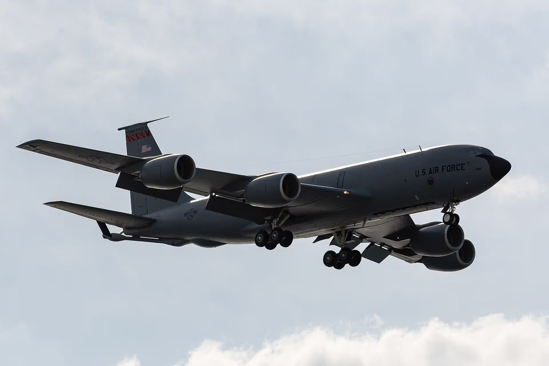 Unidentified — Aircraft