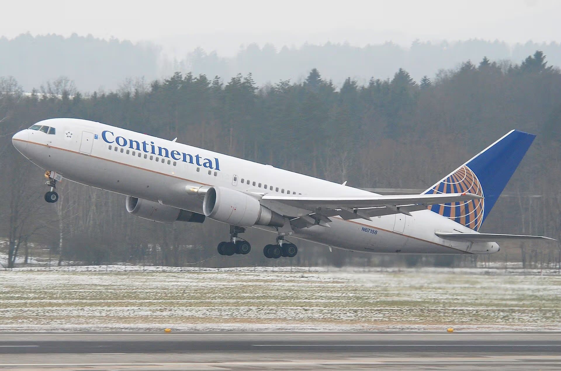 N67158 — Boeing