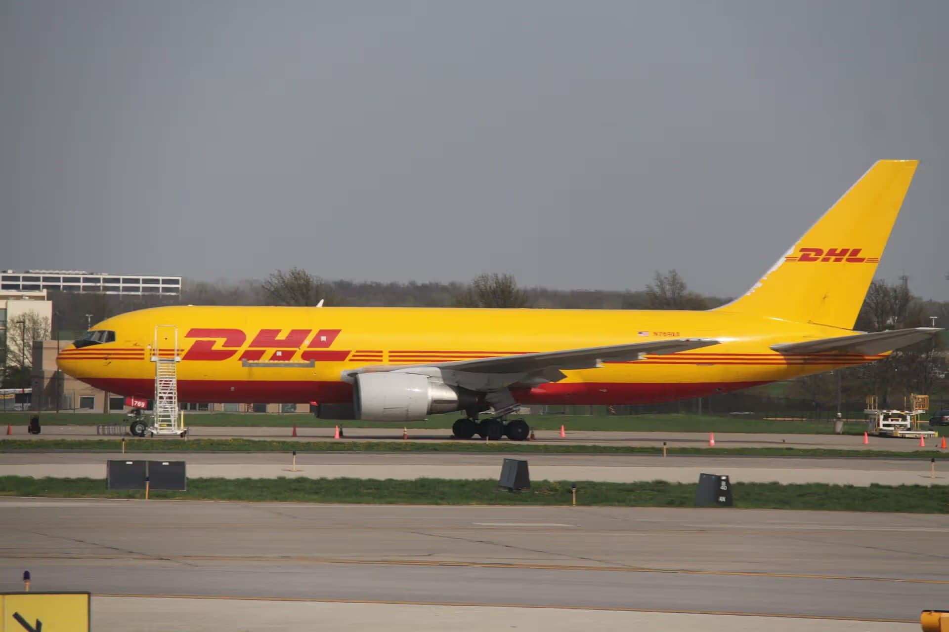 N769AX — Twin-engine aircraft