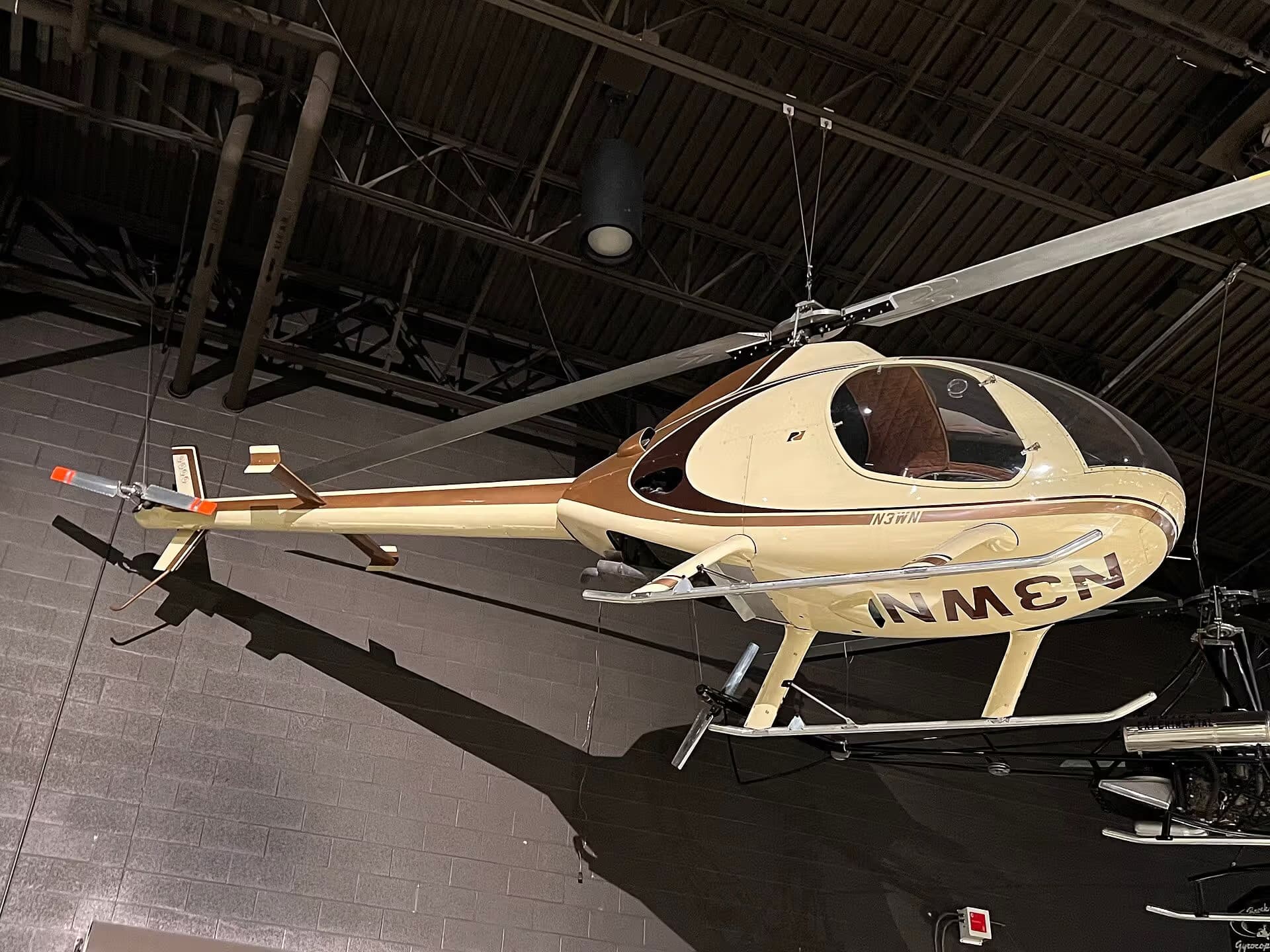 N3WN — Helicopter