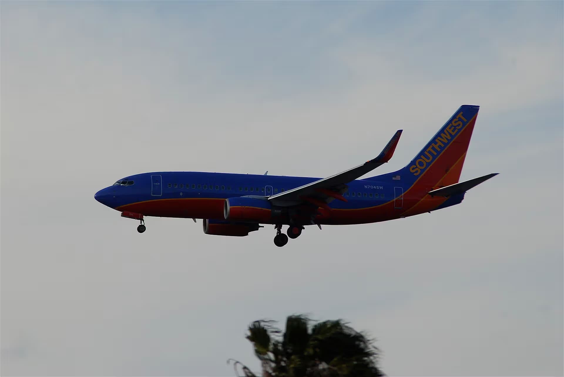 N704SW — Boeing