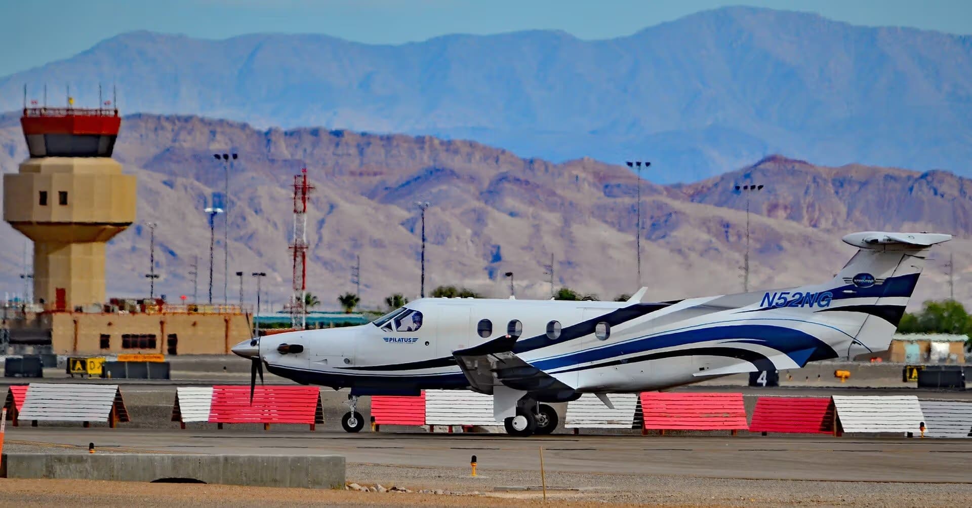 N52NG — Pilatus