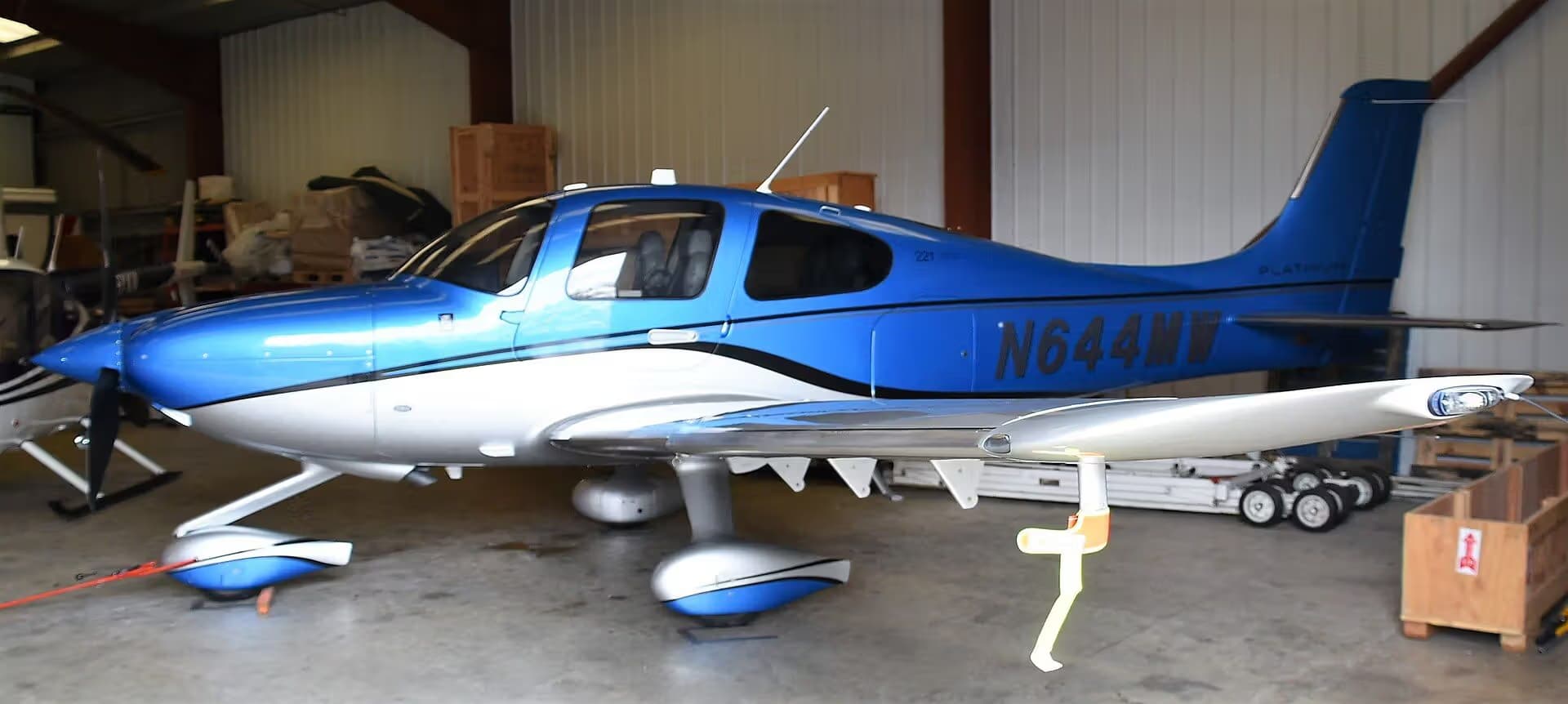 N644MW — Cirrus