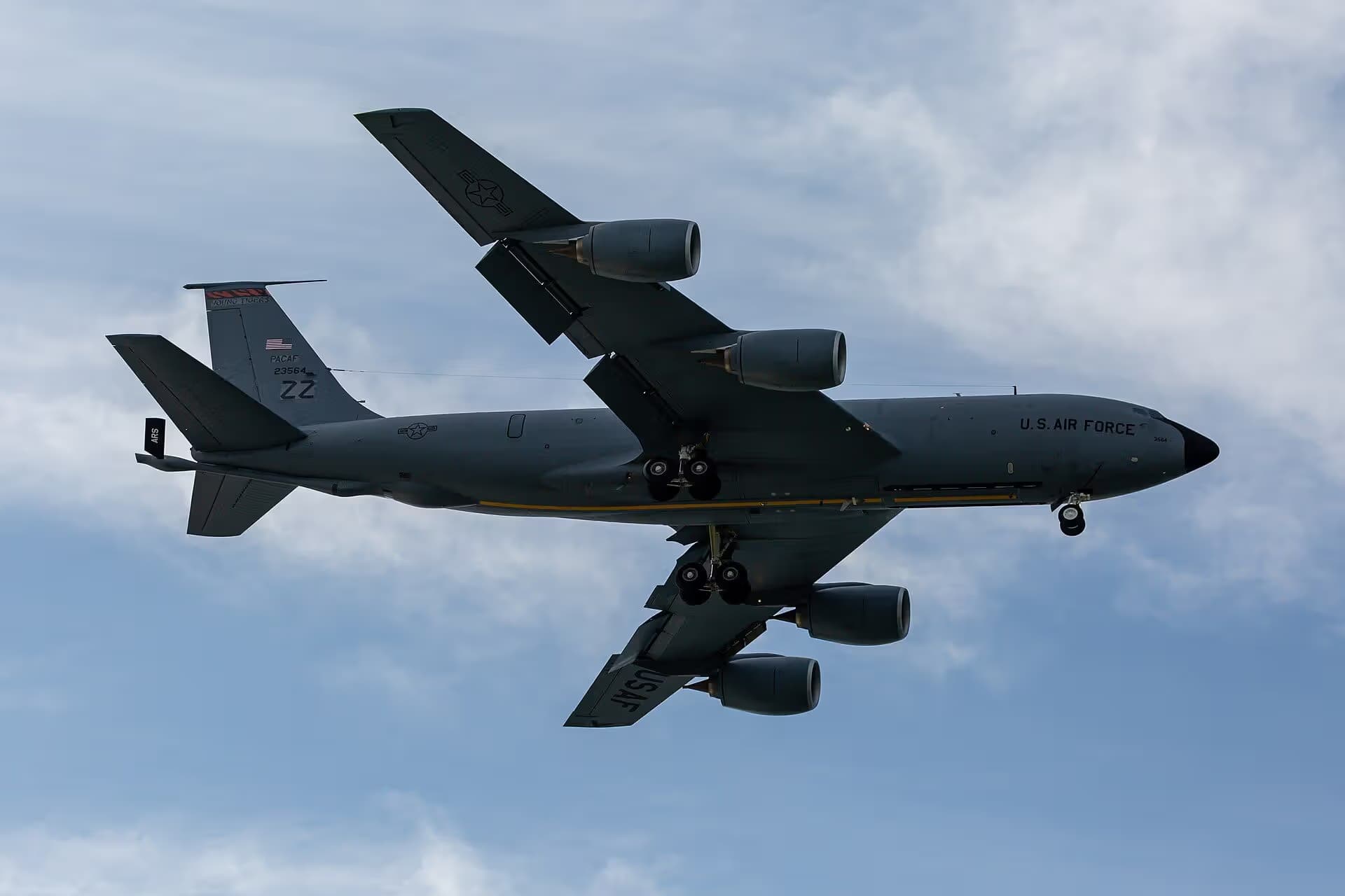 Unidentified — Boeing