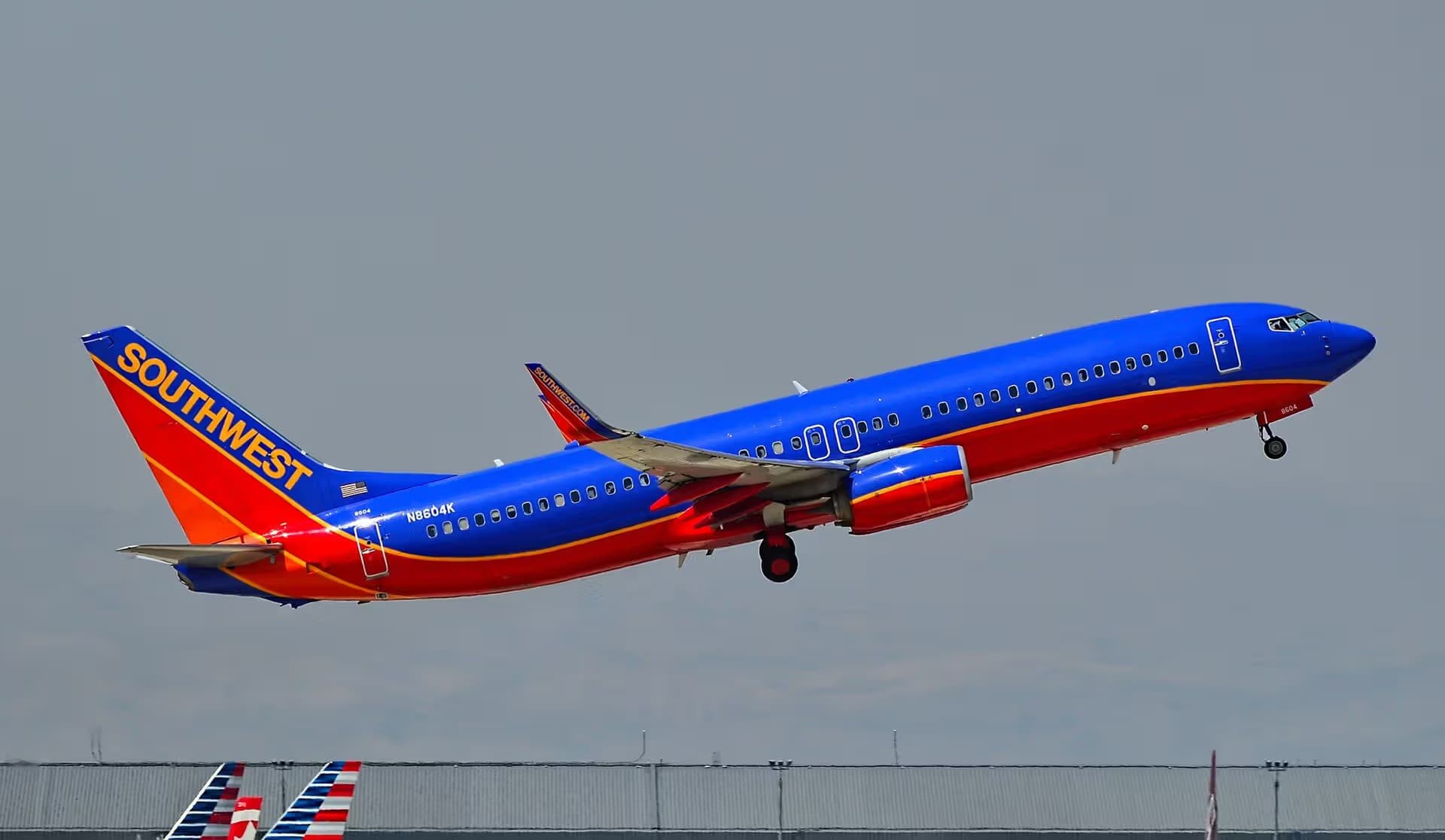 N8604K — Twin-engine aircraft