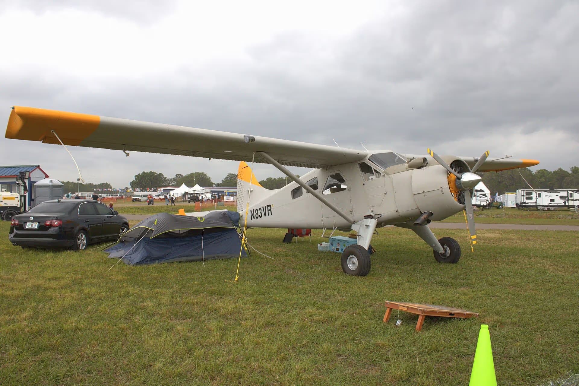 N83VR — De Havilland
