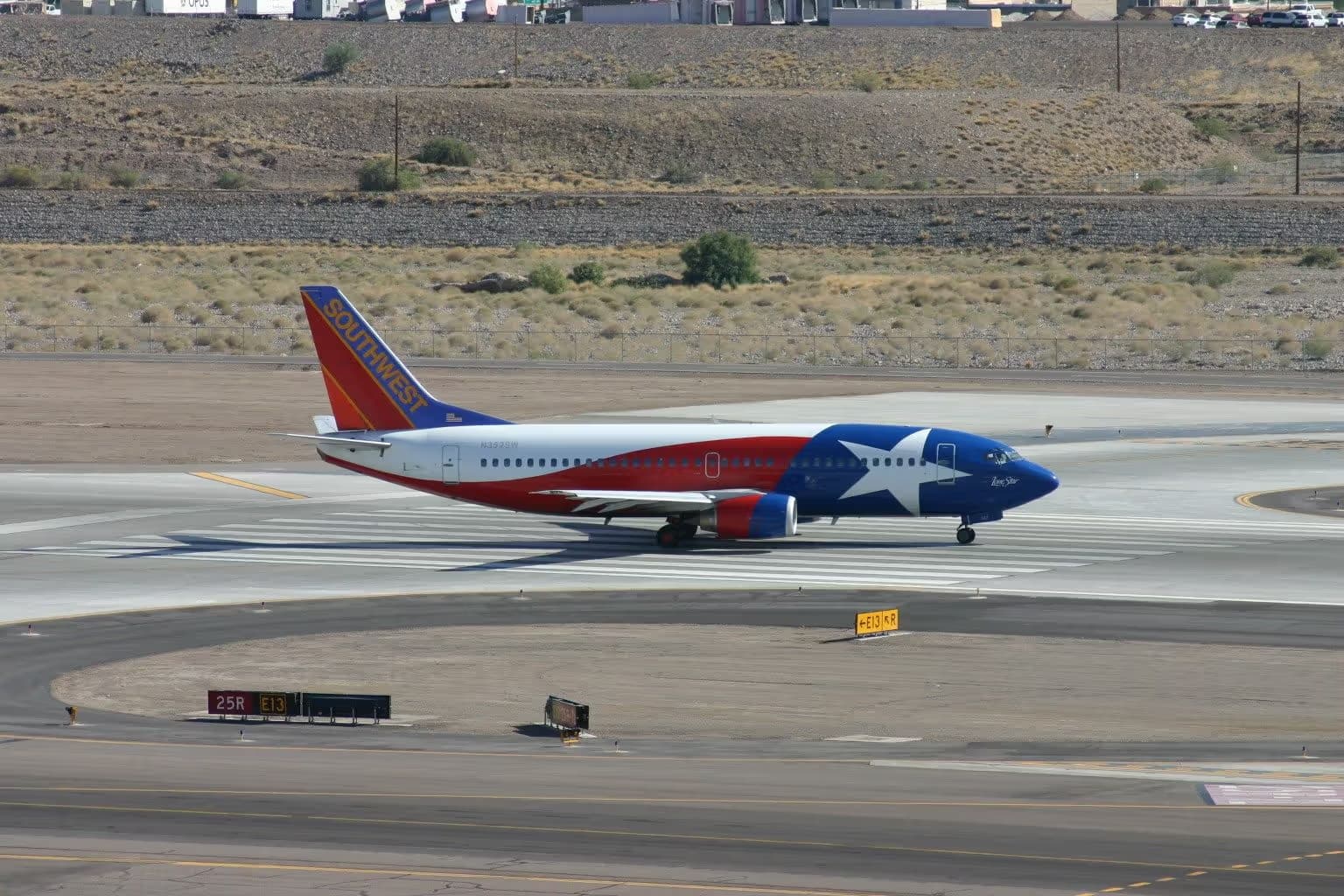 N352SW — Boeing