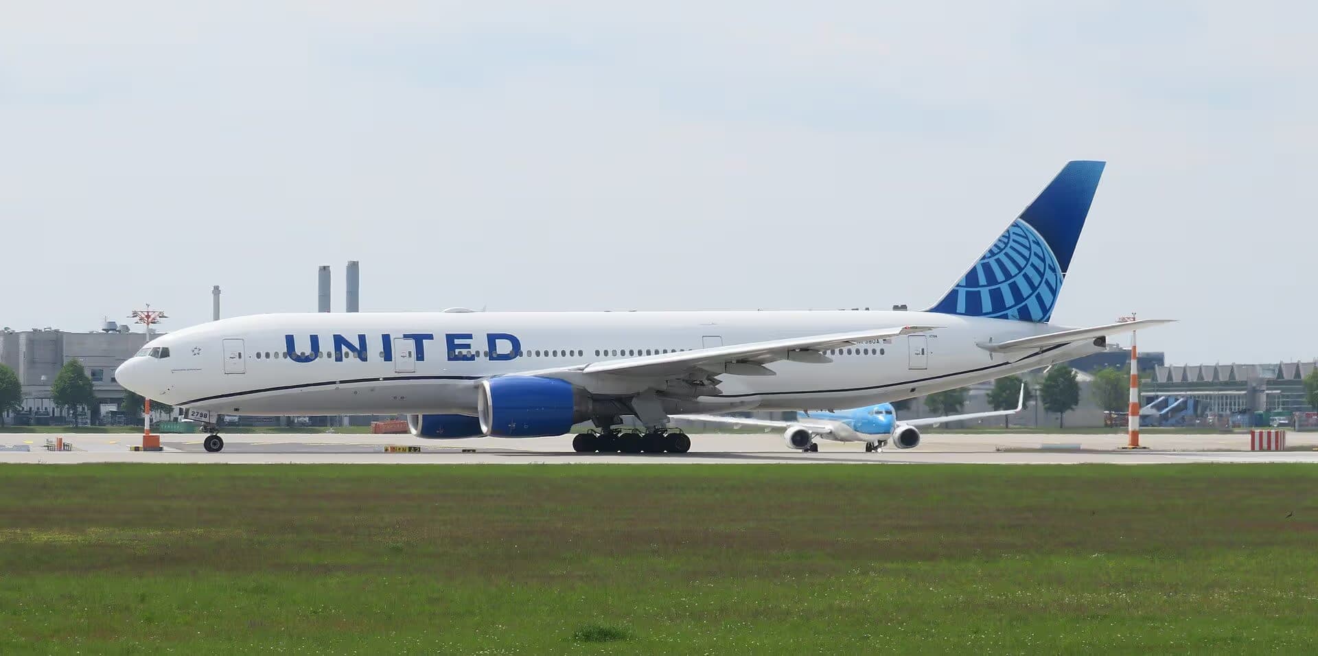 N798UA — Boeing