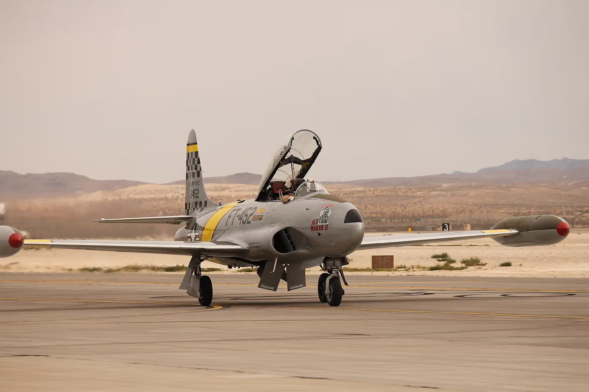 N133HH — Warbird