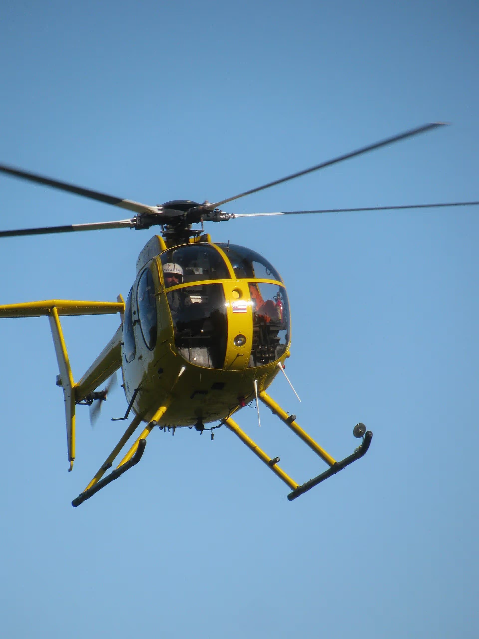 N58251 — Helicopter