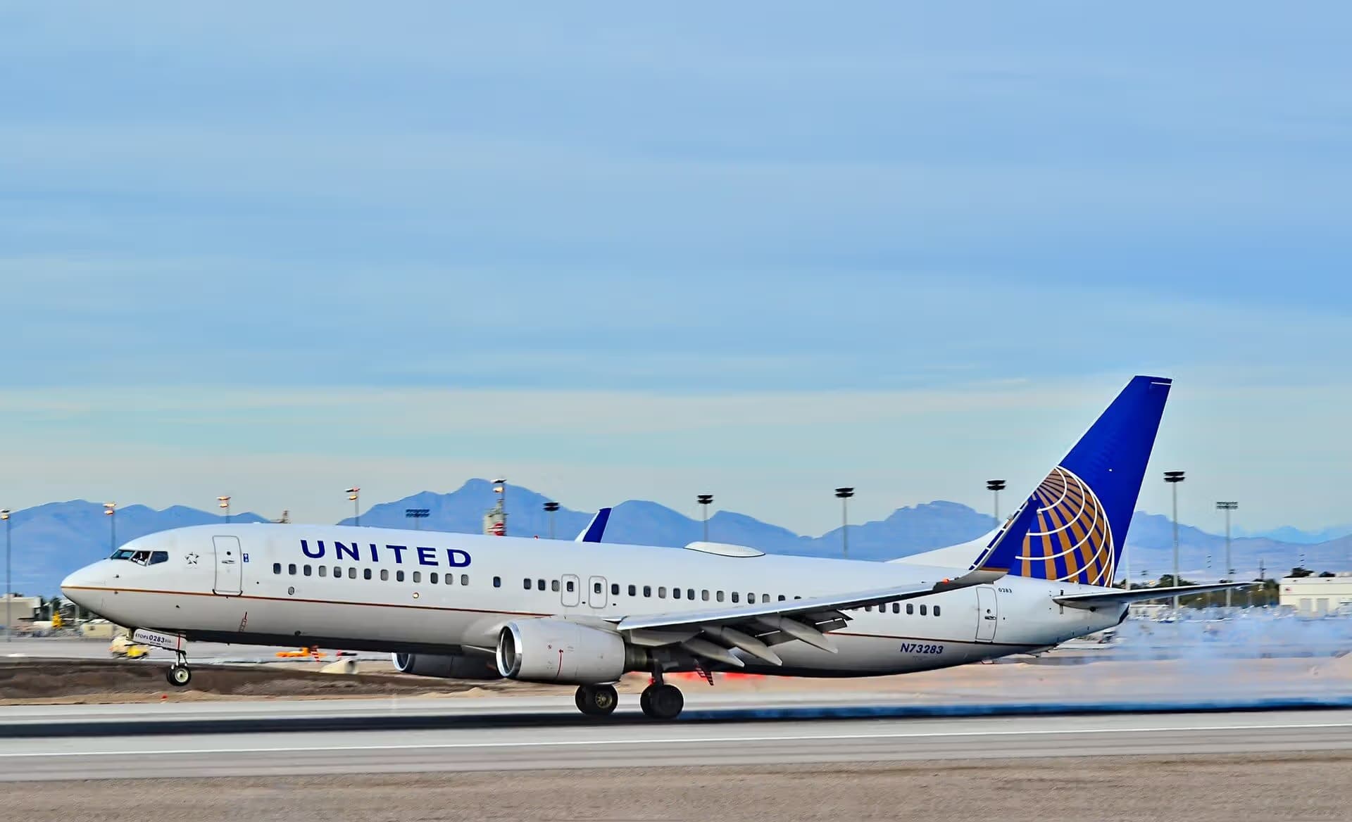 N73283 — Twin-engine aircraft