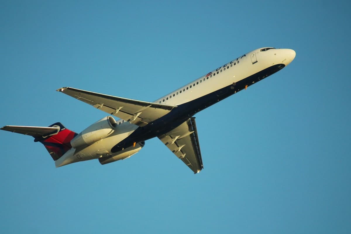 N892AT — Boeing