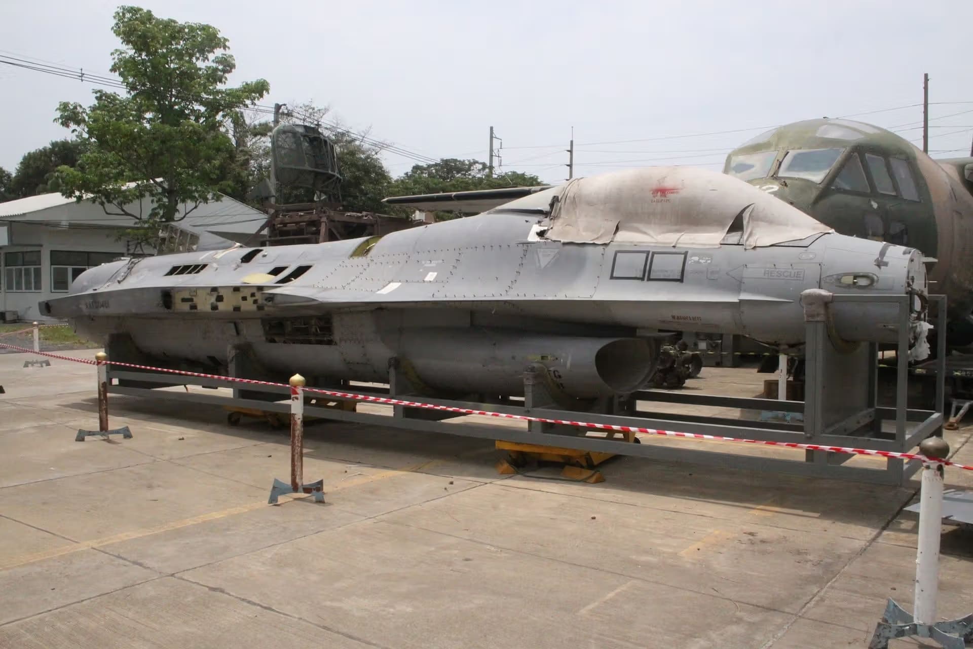 Unidentified — Aircraft