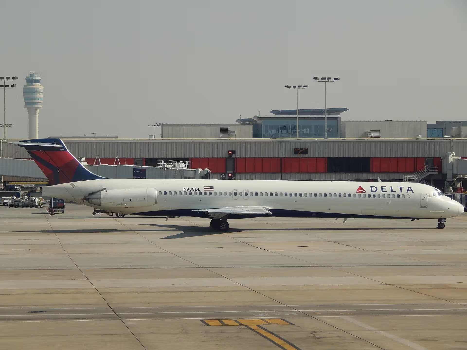 N988DL — Douglas