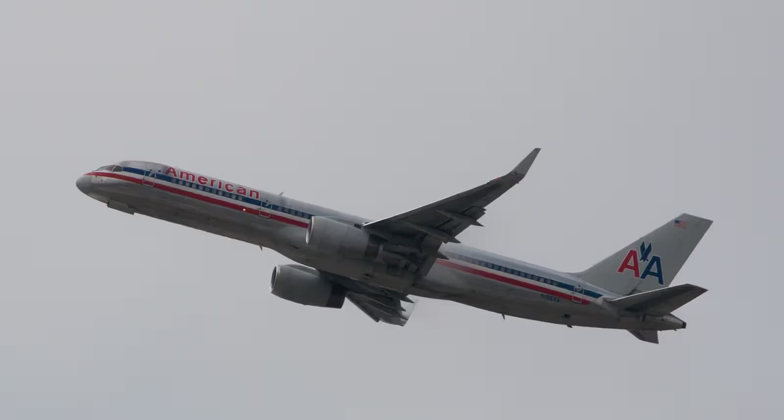 N196AA — Boeing