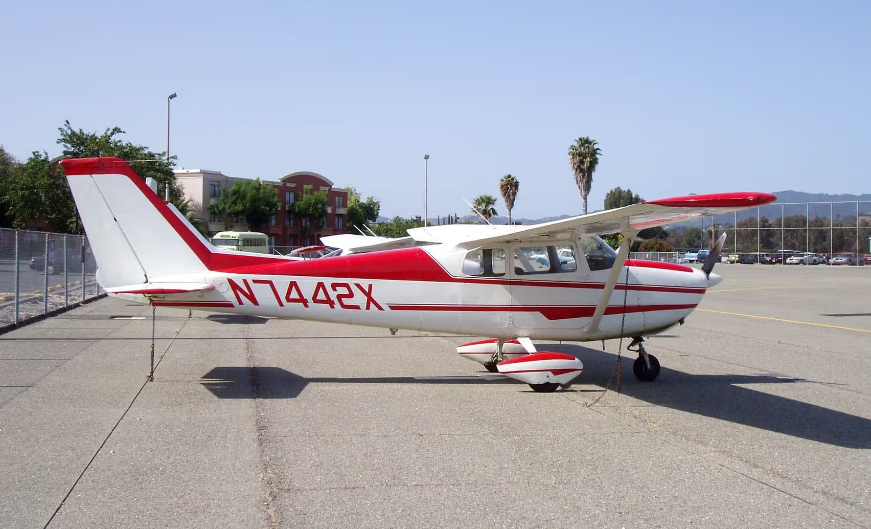 N7442X — Cessna