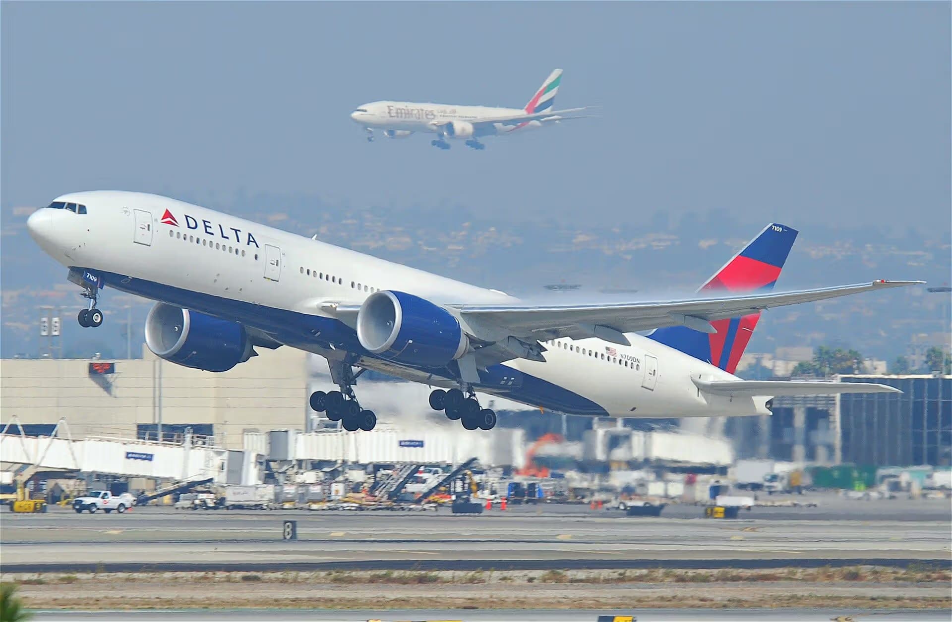 N709DN — Boeing