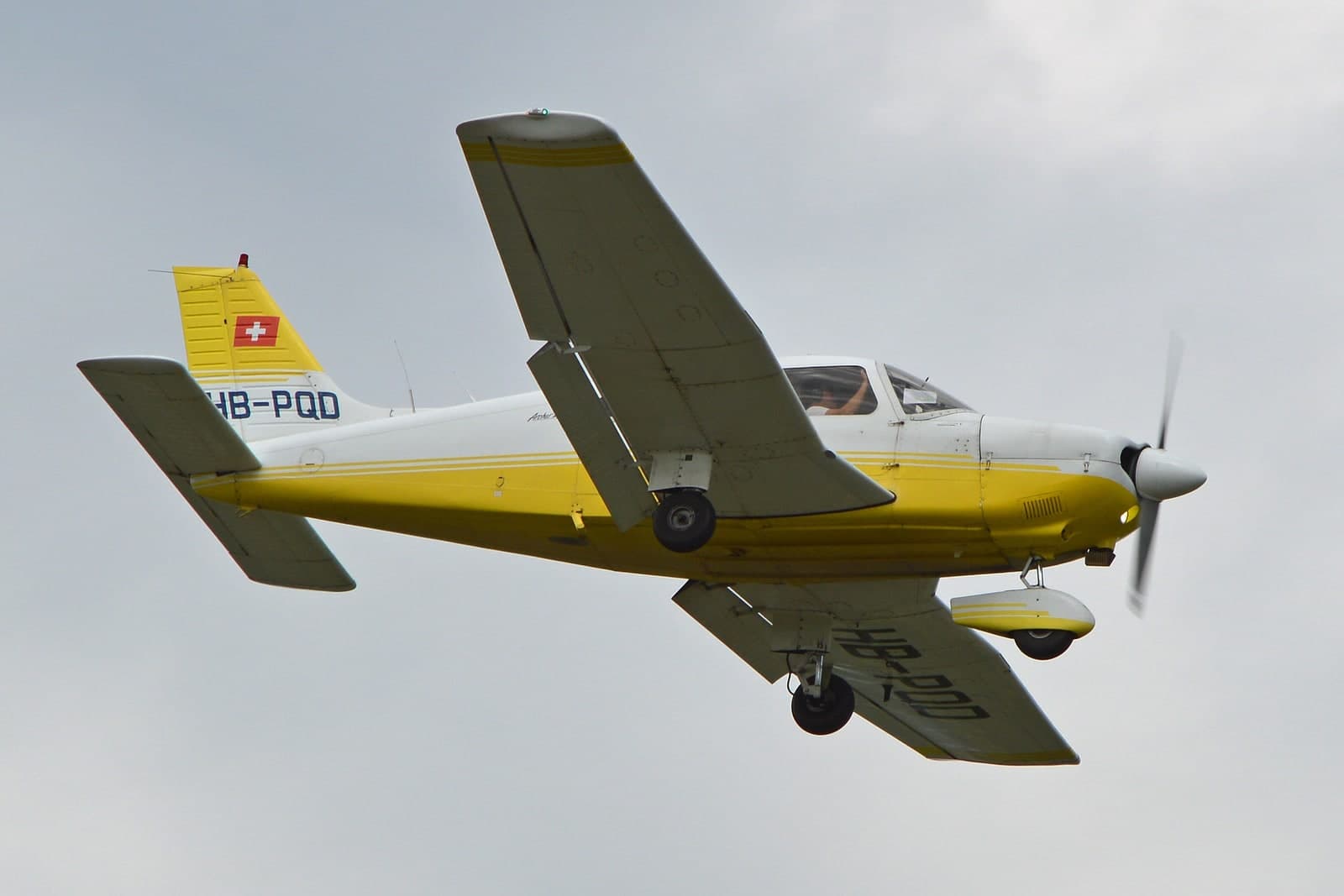 HB-PQD — Piper