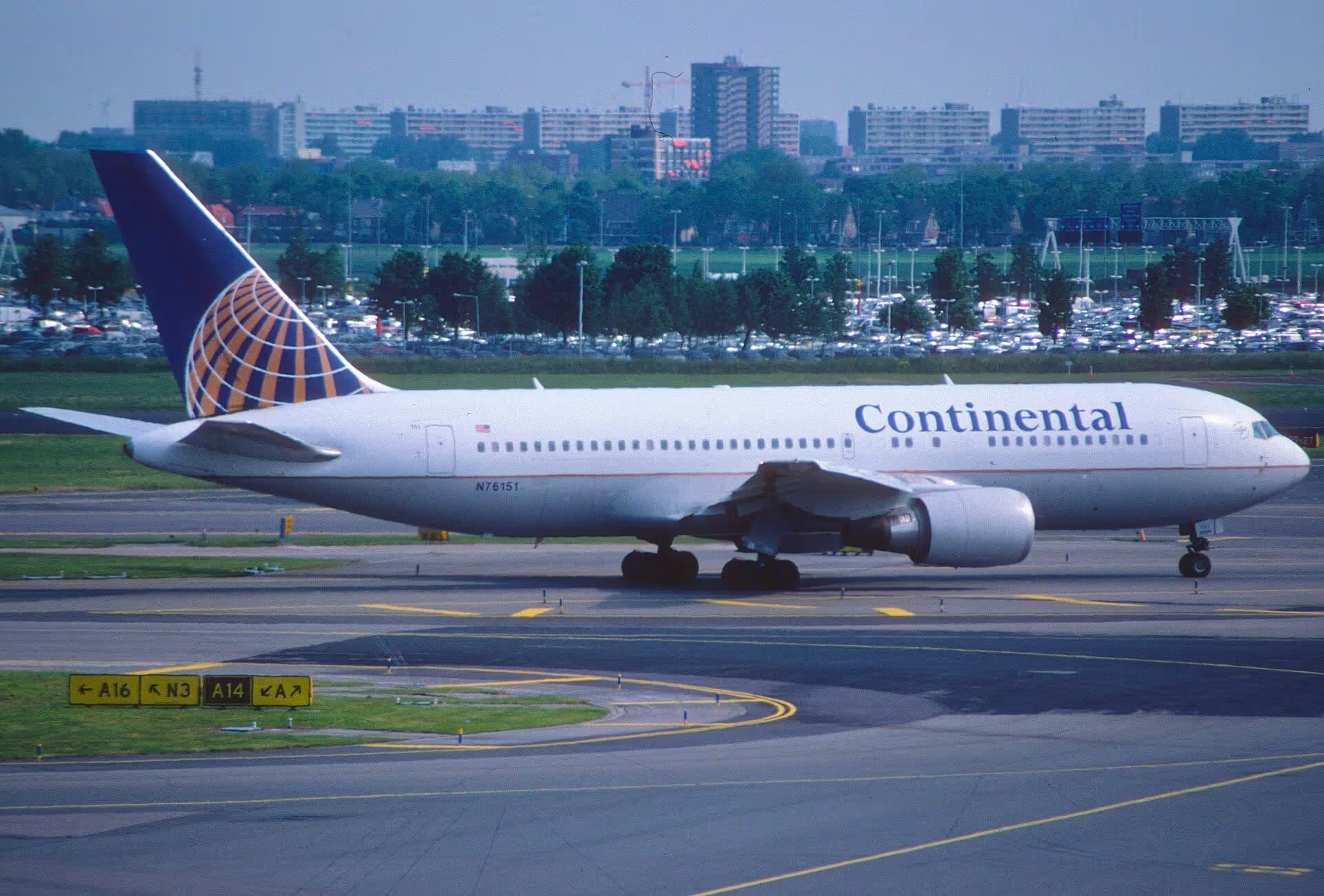 N76151 — Twin-engine aircraft