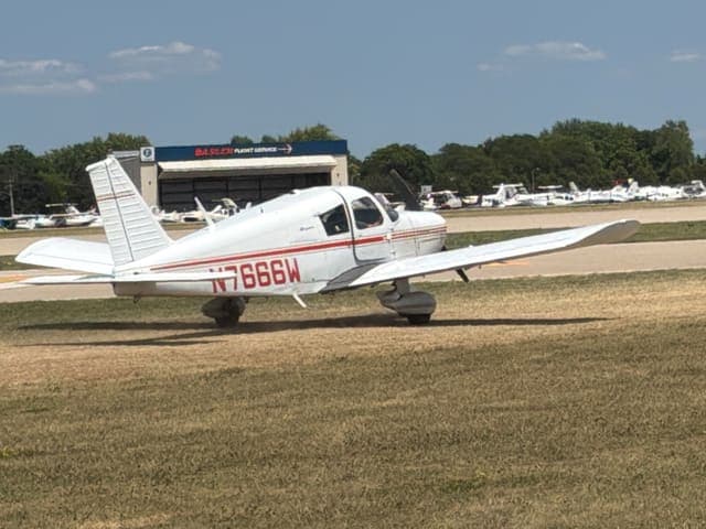 N7666W — 1964 Piper PA-28-180