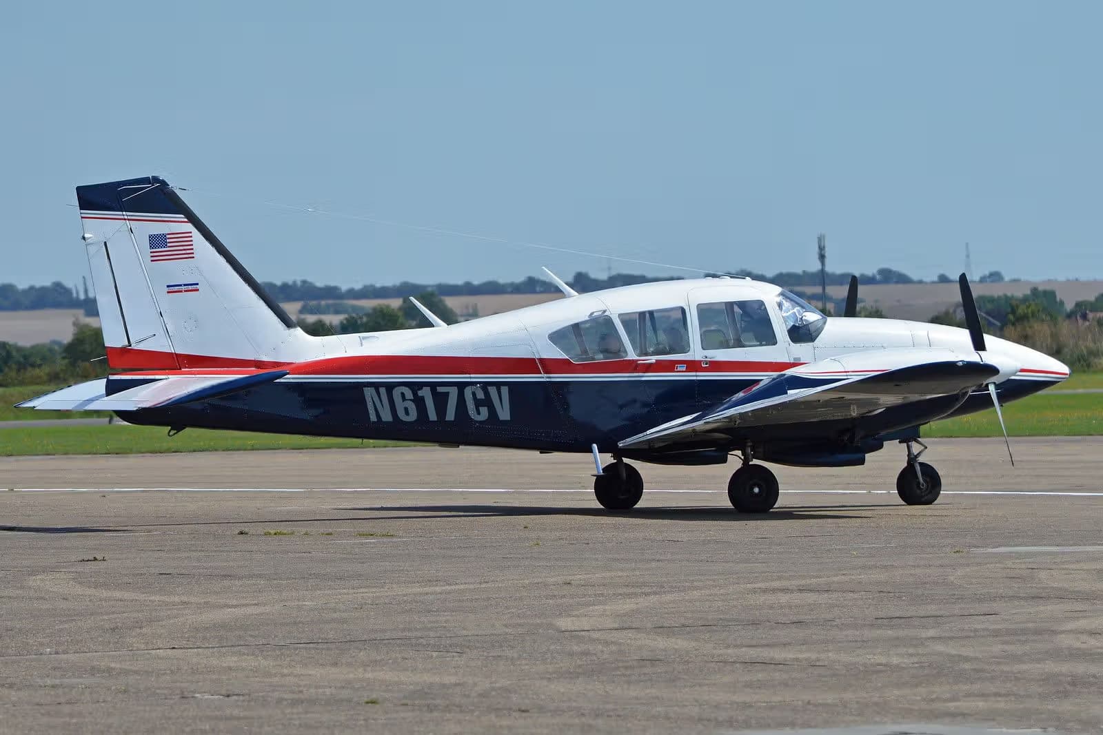 N617CV — Twin-engine aircraft