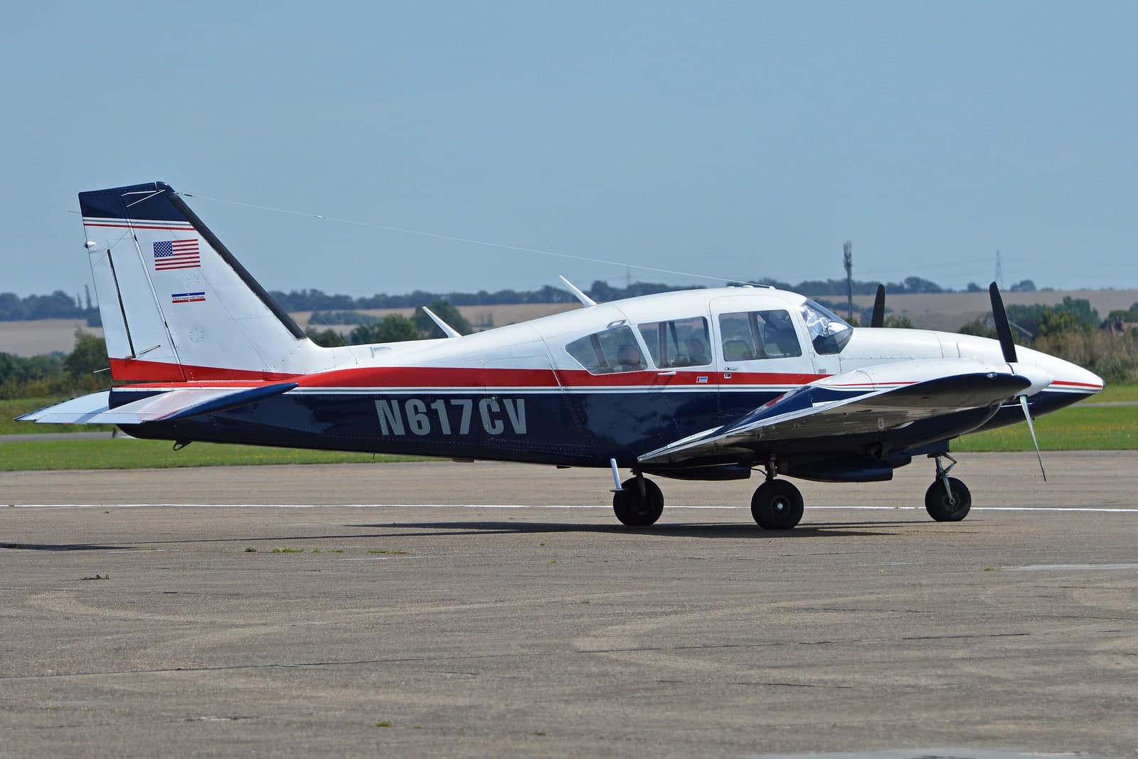 N617CV — Twin-engine aircraft