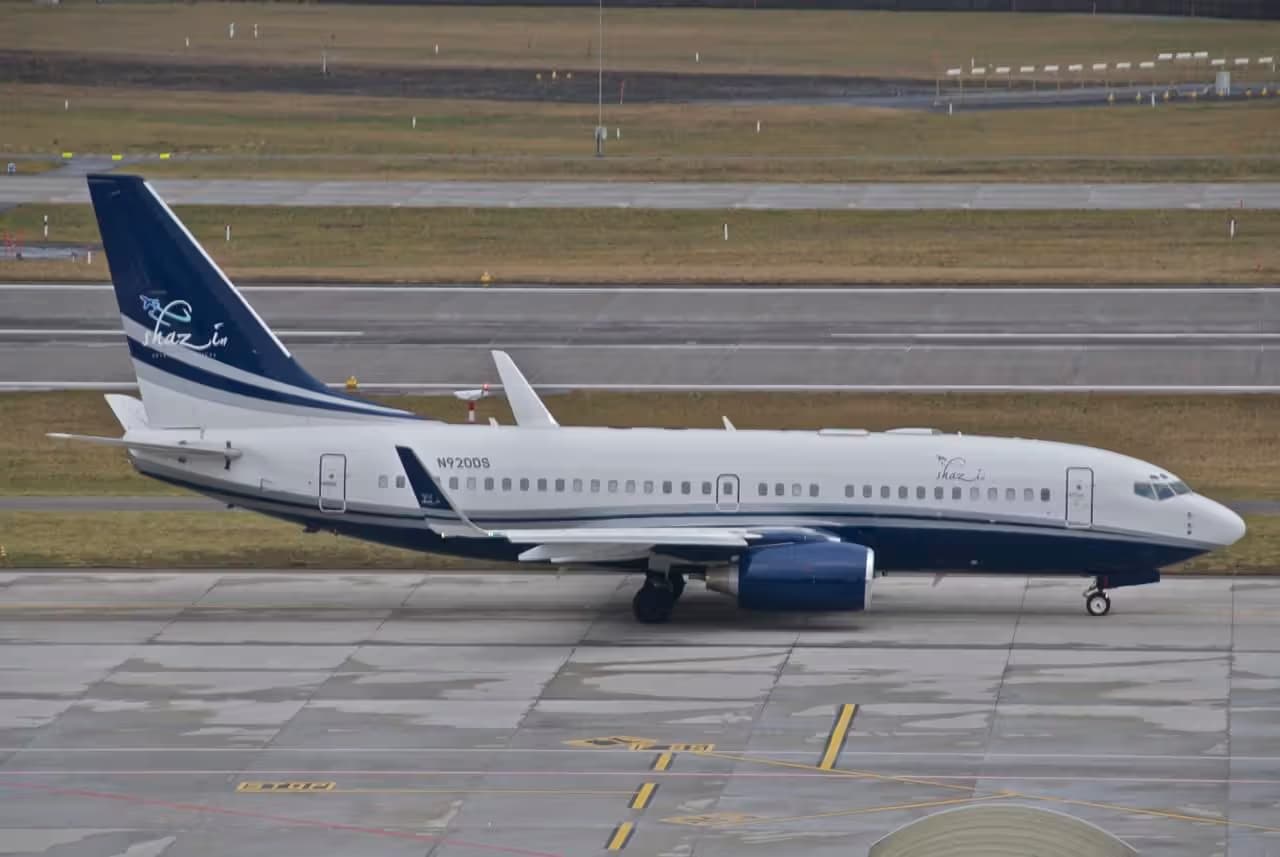N920DS — Twin-engine aircraft