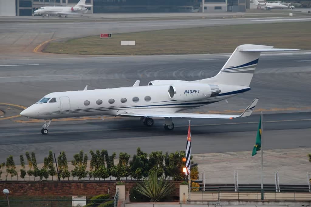N402FT — Business jet