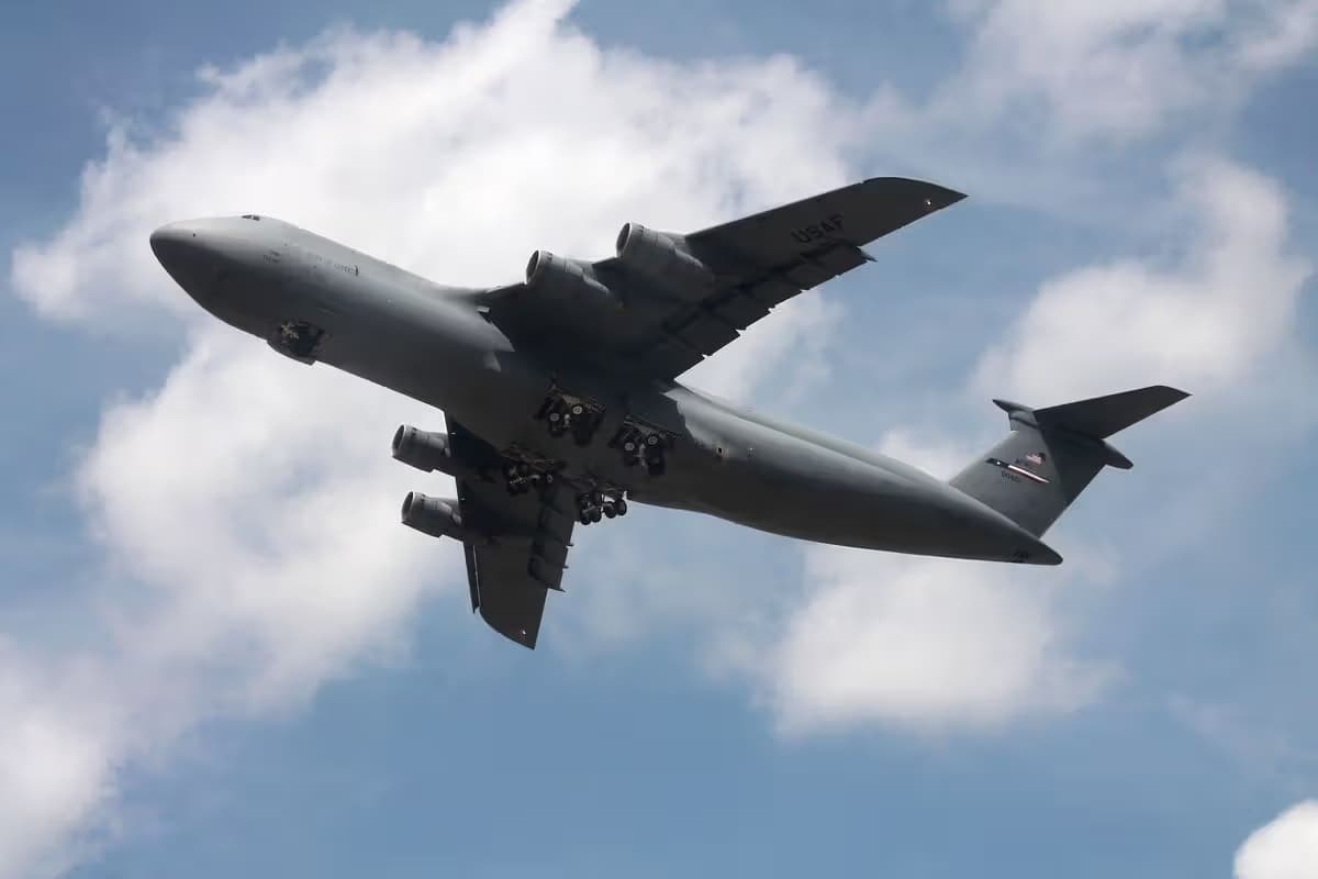 Unidentified — Aircraft