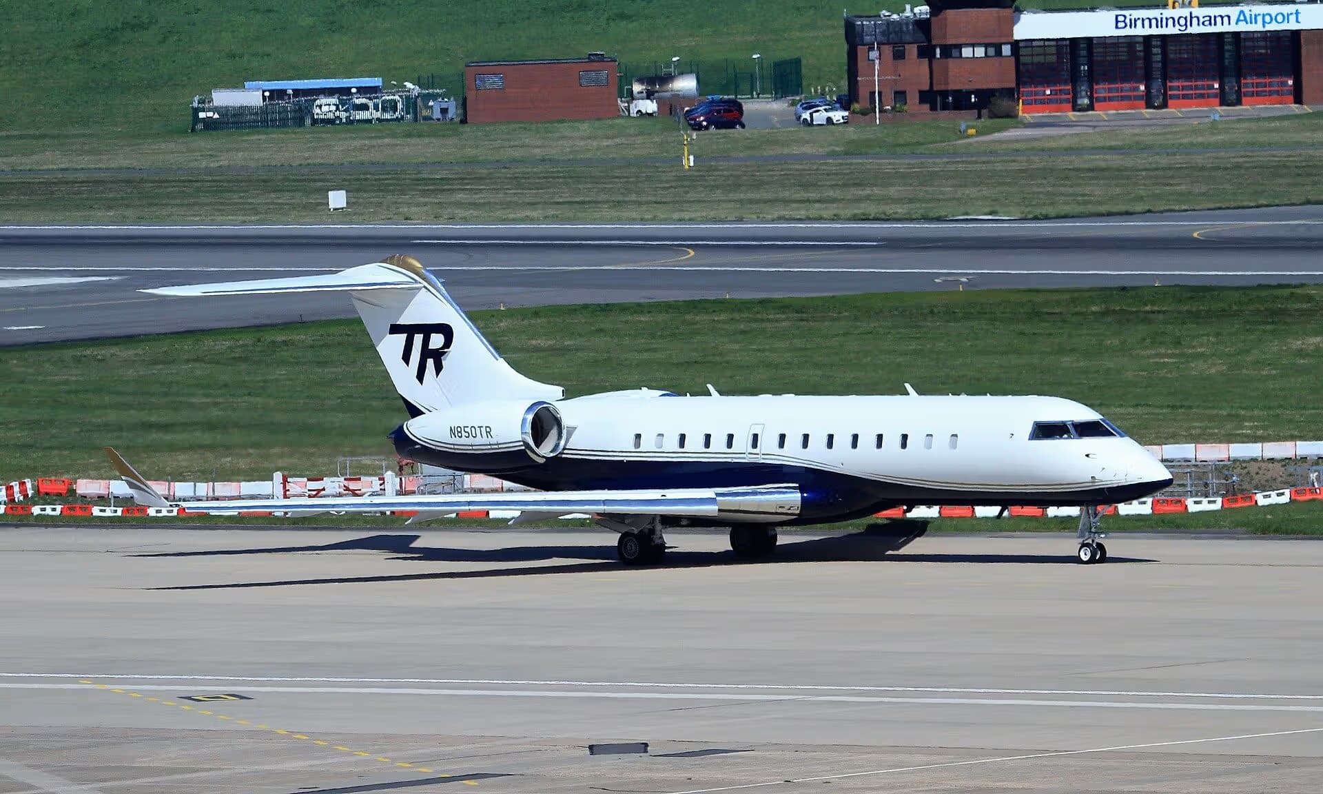N850TR — Bombardier