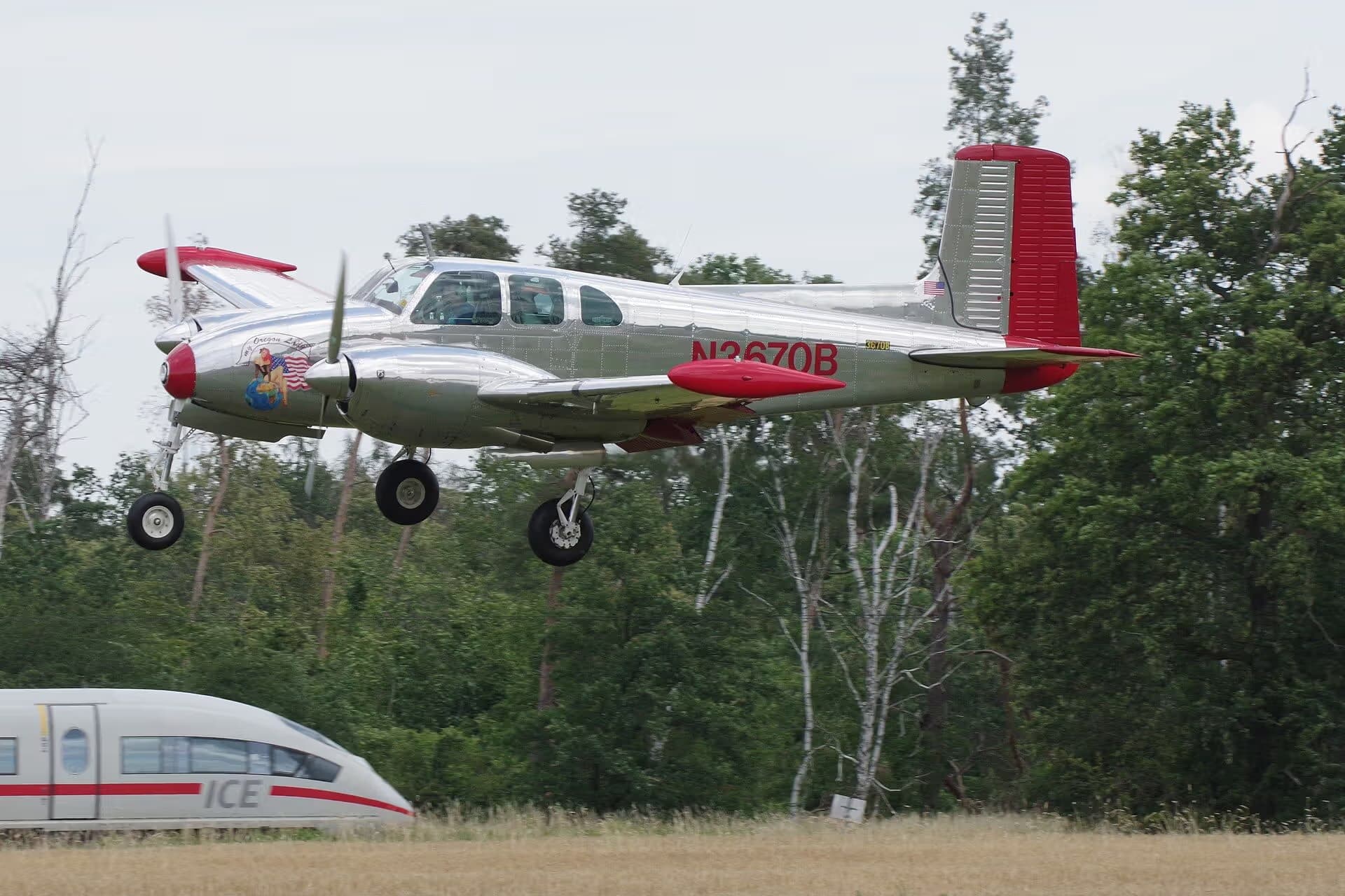 N3670B — Beech