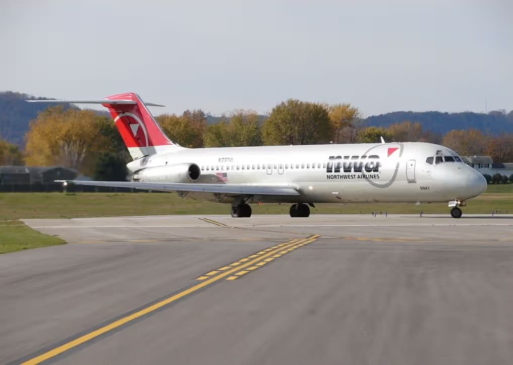 N3324L — Aircraft