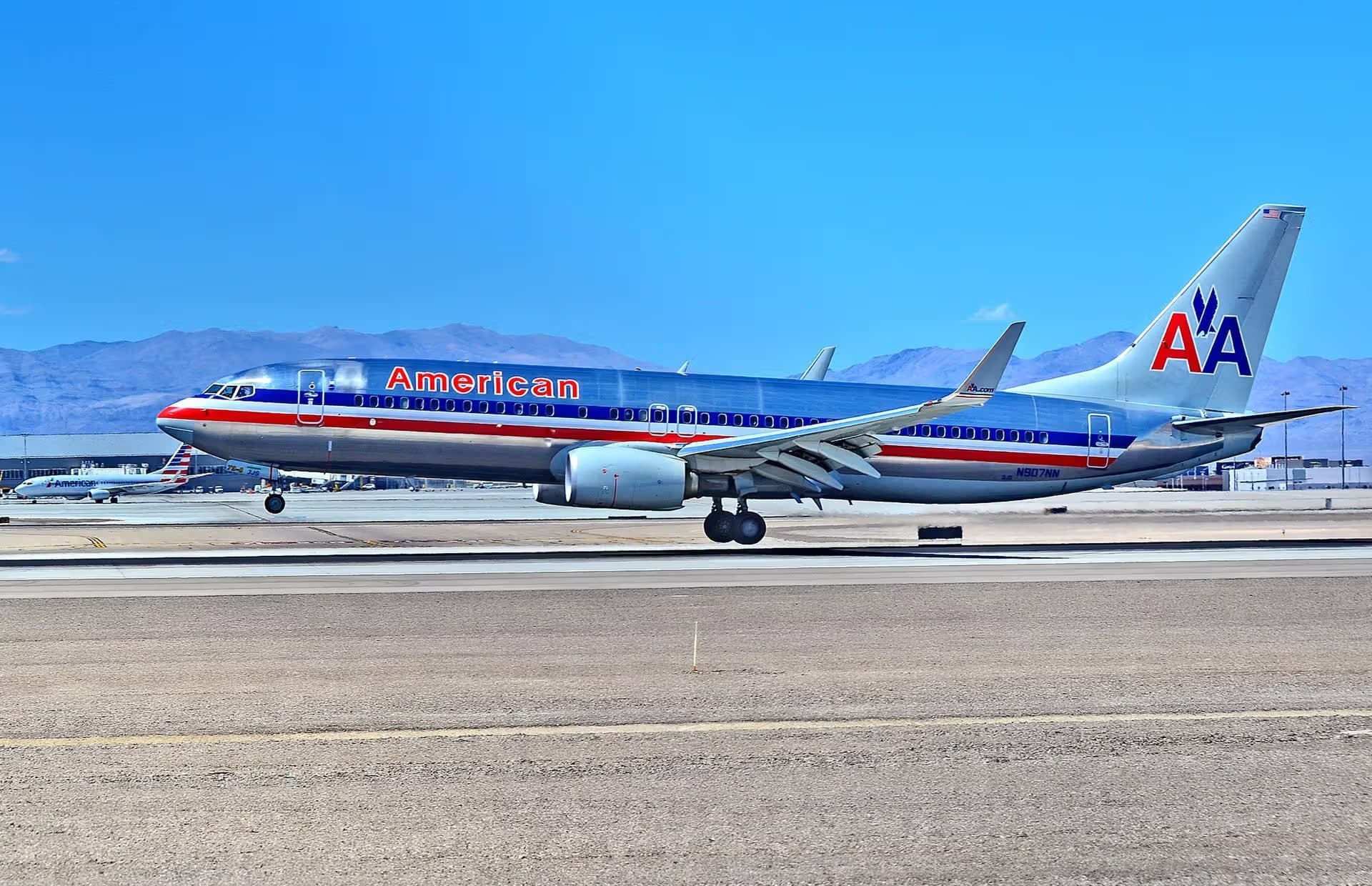 N907NN — Boeing